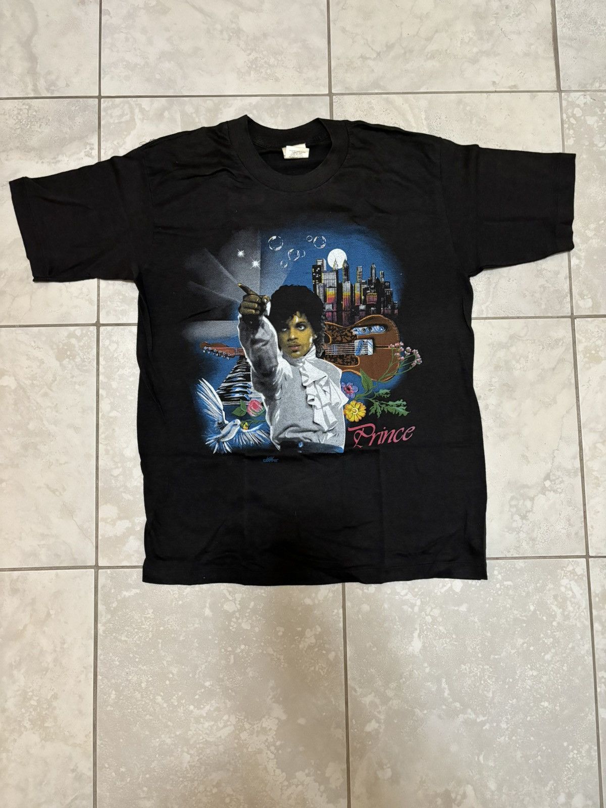 Band Tees rare vintage 80s Prince and the Revolution Signal music tee Size US L / EU 52-54 / 3 - 1 Thumbnail