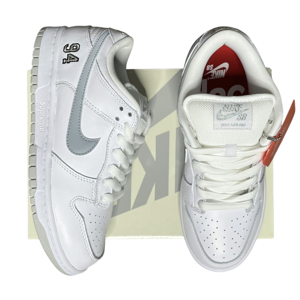 Nike × Supreme 2025 supreme nike sb dunk low Size US 6.5 / EU 39-40 - 1 Thumbnail