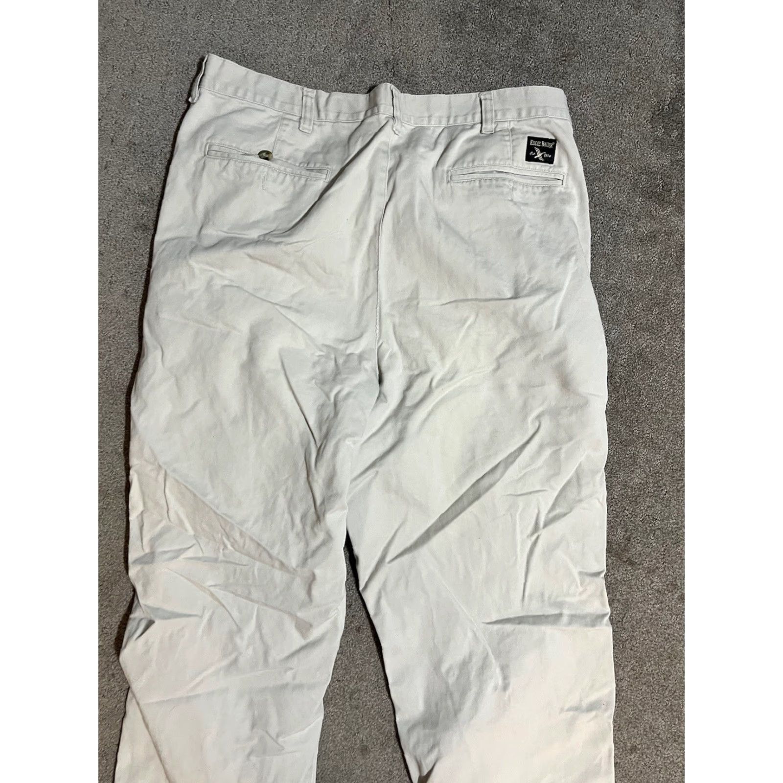 Eddie Bauer Eddie Bauer Classic fit Pleated Pants 38x32 Men Beige Khaki Chino Trousers Casual Size US 38 / EU 54 - 4 Thumbnail