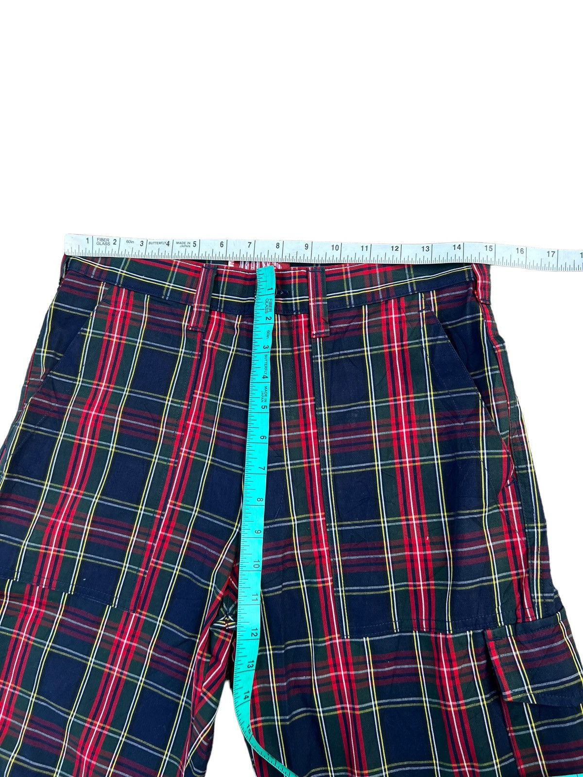 Vintage Vintage 2000s Boys Batsu Tartan Bondage 3 Quarter Pant Size US 29 - 3 Thumbnail
