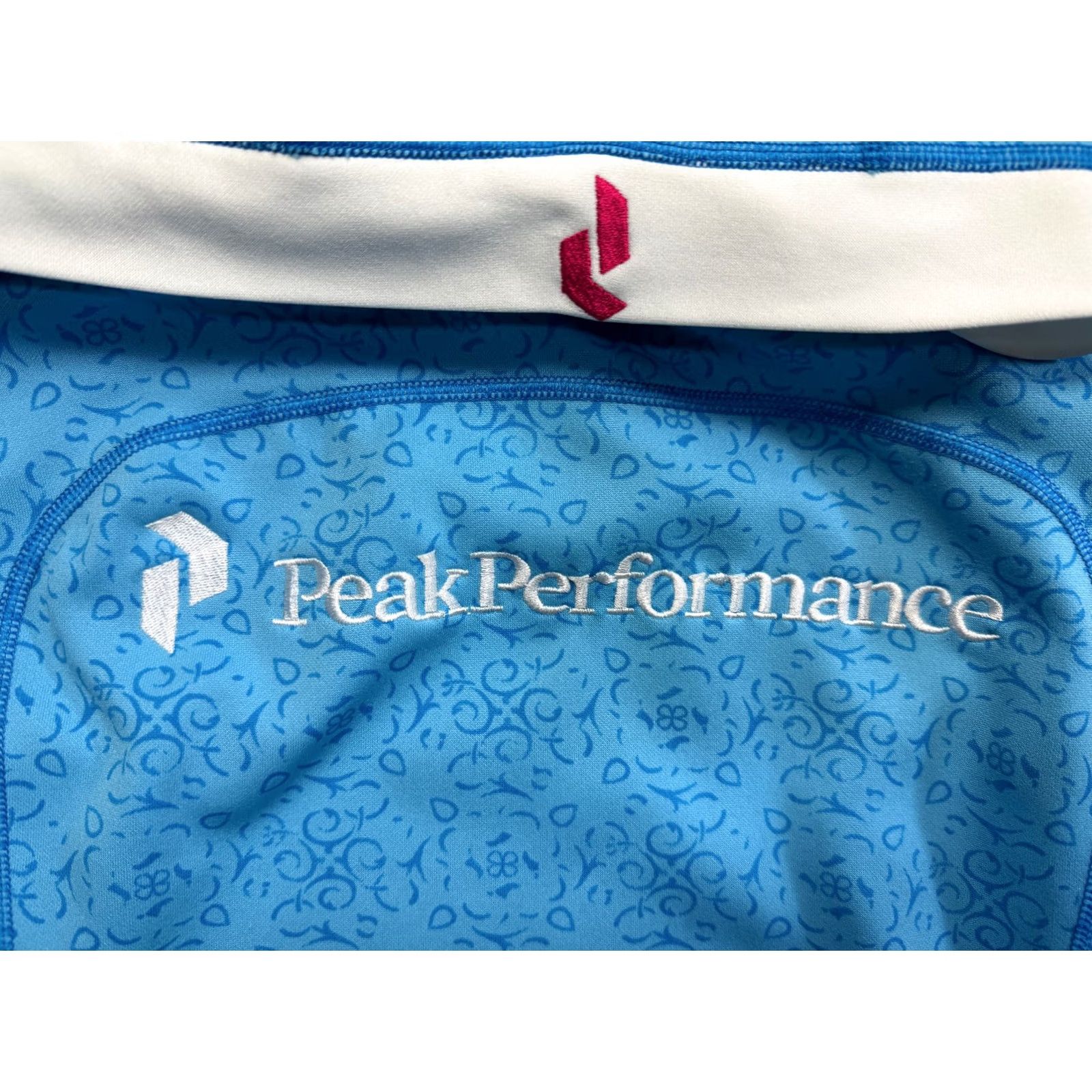 Peak Performance Peak Performance Women XS Blue Patterned Training Hoodie Pullover Sweatshirt Gym Shirt Ladies XS Blue Patterned Gym Hoodie Size XS / US 0-2 / IT 36-38 - 4 Thumbnail