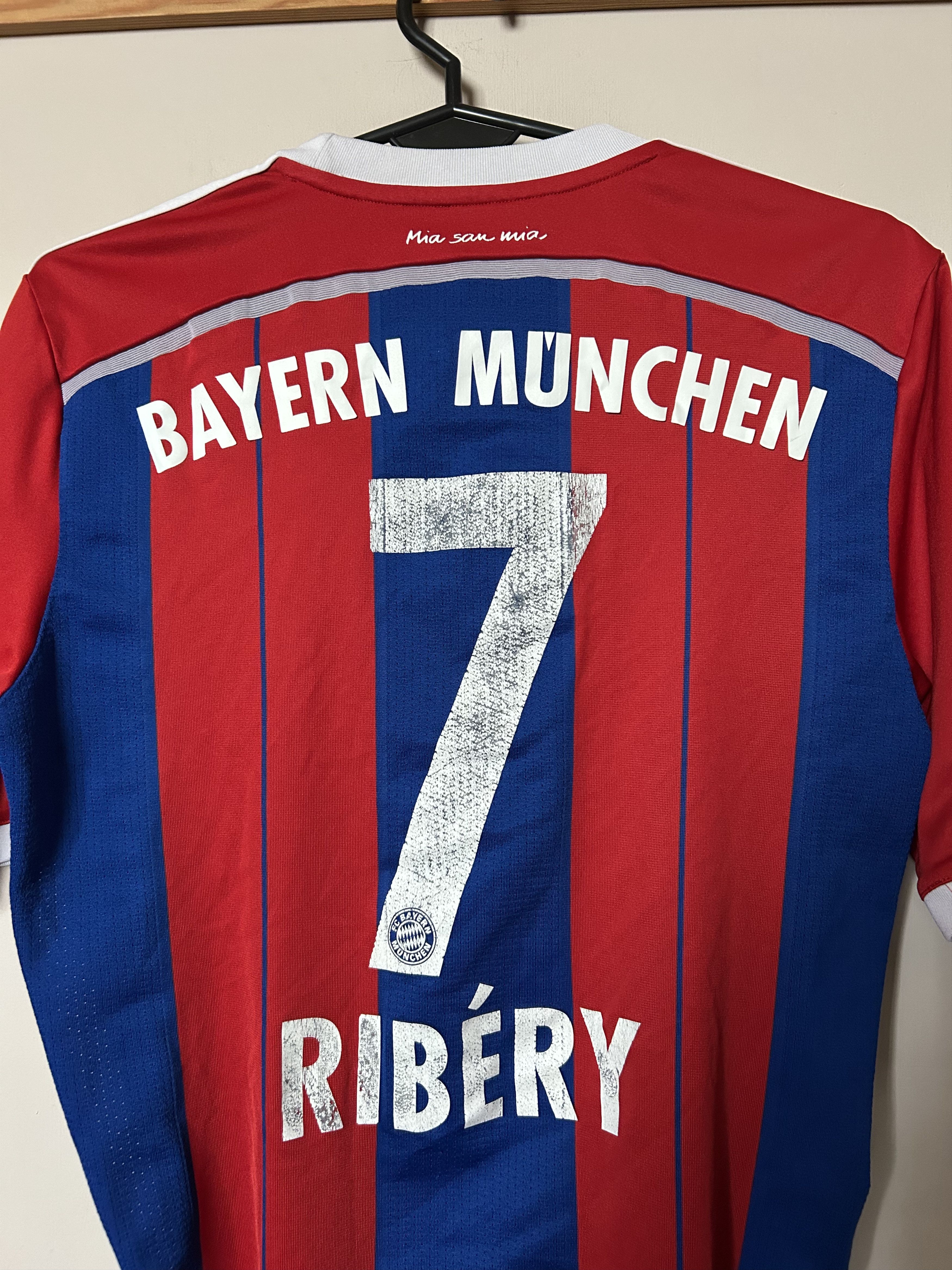 Adidas BAYERN MUNICH FC #7 RIBERY 2014 - 2015 - adidas - M - UNIQUE Size US M / EU 48-50 / 2 - 3 Thumbnail