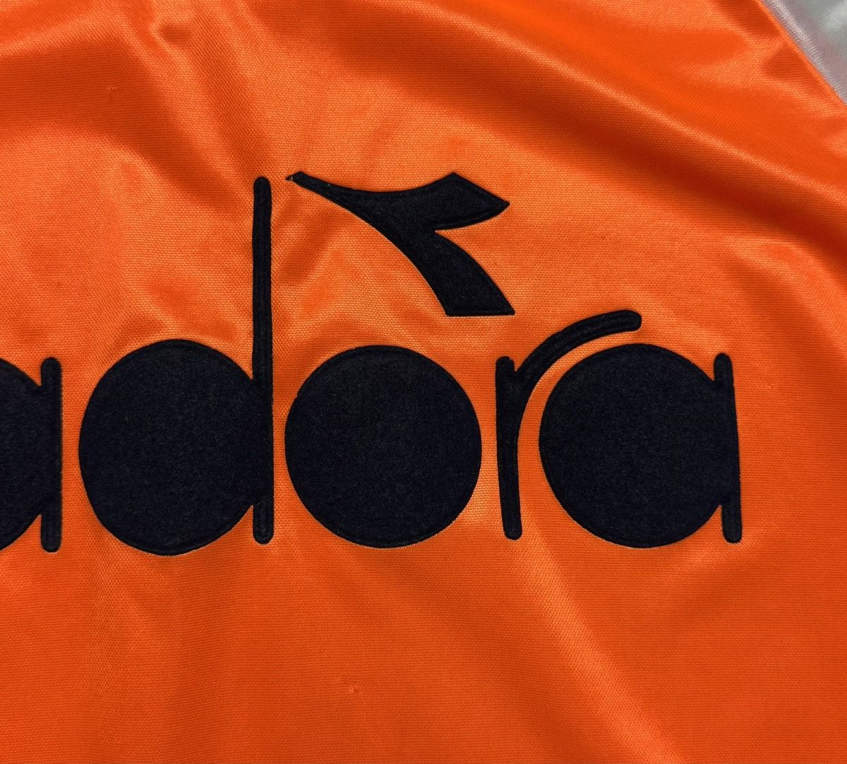 Diadora 1990s Vintage Diadora Football Shirt Soccer Jersey Big Logo Size US S / EU 44-46 / 1 - 7 Thumbnail