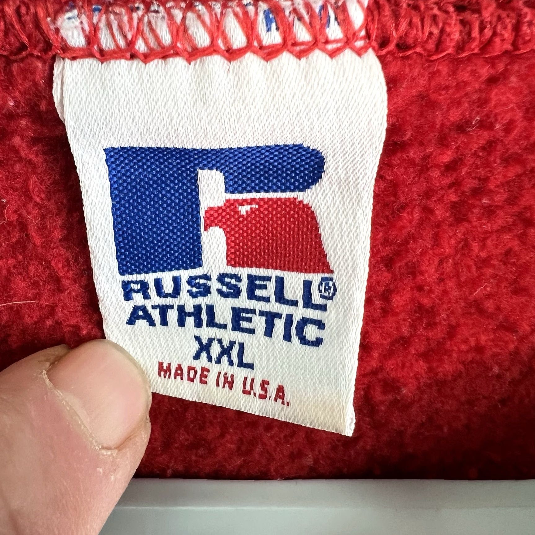 Vintage VINTAGE Russell Sweatshirt Mens 2XL Red USA Phila Quakers Graphic Print Pullover Crew Neck Jersey Cotton Polyester All Seasons Football Gym & Training Size US XXL / EU 58 / 5 - 6 Thumbnail