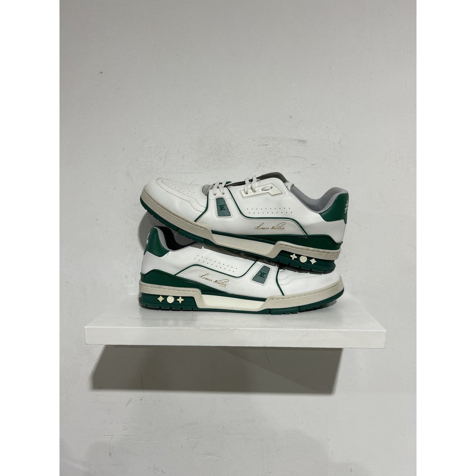 Louis Vuitton LOUIS VUITTON LV LOW TRAINER OG GREEN SIZE 12 PREOWNED Size US 12 / EU 45 - 1 Thumbnail