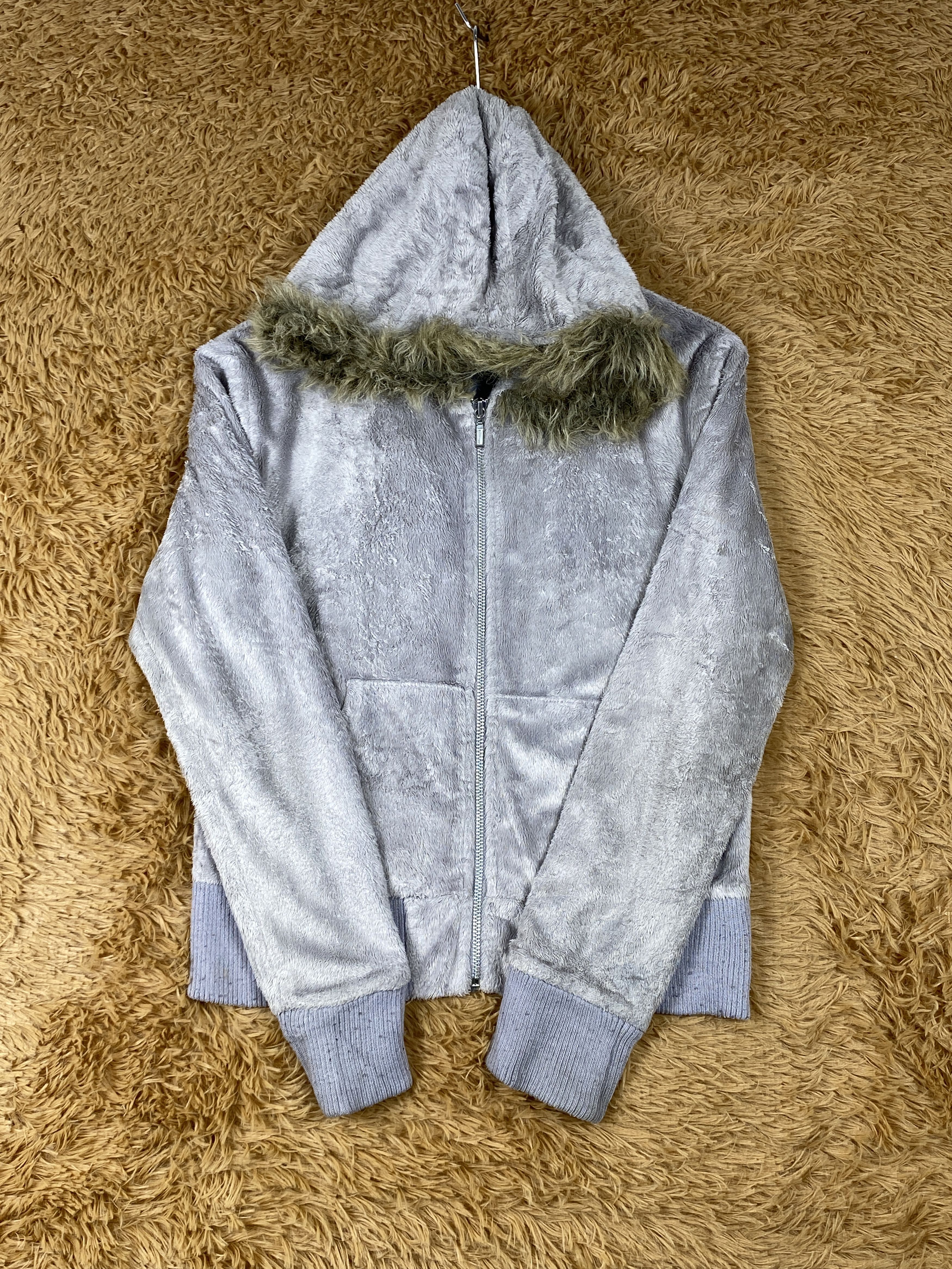 Japanese Brand Vintage Japanese Brand Hoodie Fleece Jacket J1907 Size US S / EU 44-46 / 1 - 4 Thumbnail