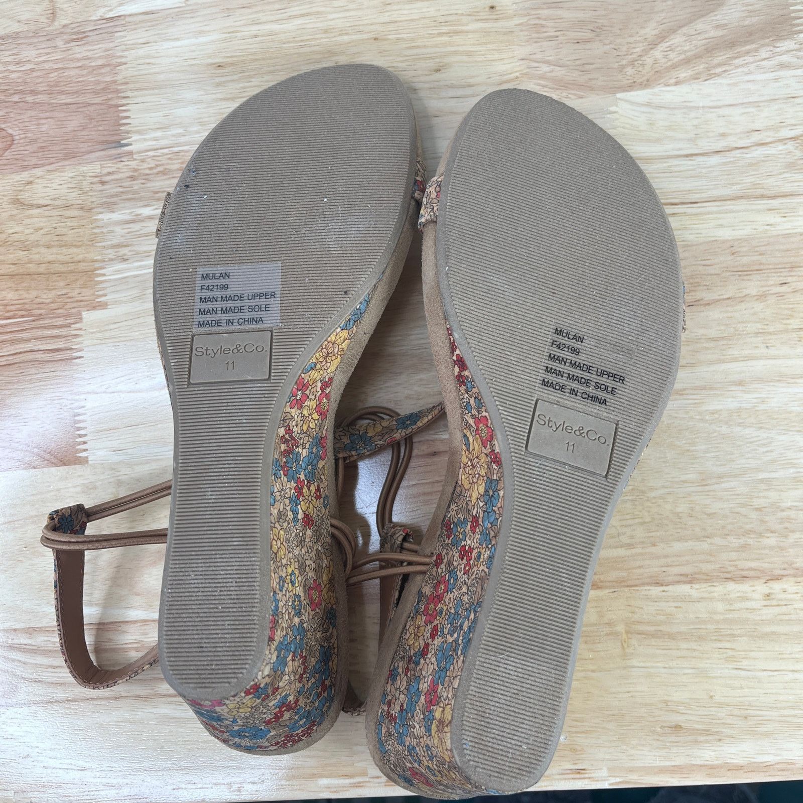 Other Style & Company Beige Floral T-Strap Wedge Slip On Slingback Size US 11 / IT 41 - 13 Thumbnail