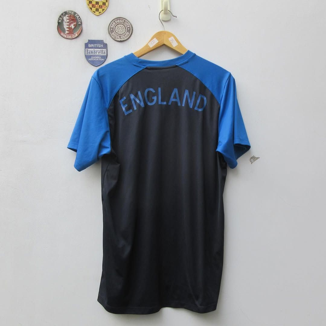 Umbro Umbro England Jersey Blue Ringer jersey Sport T Shirt Size US M / EU 48-50 / 2 - 4 Thumbnail