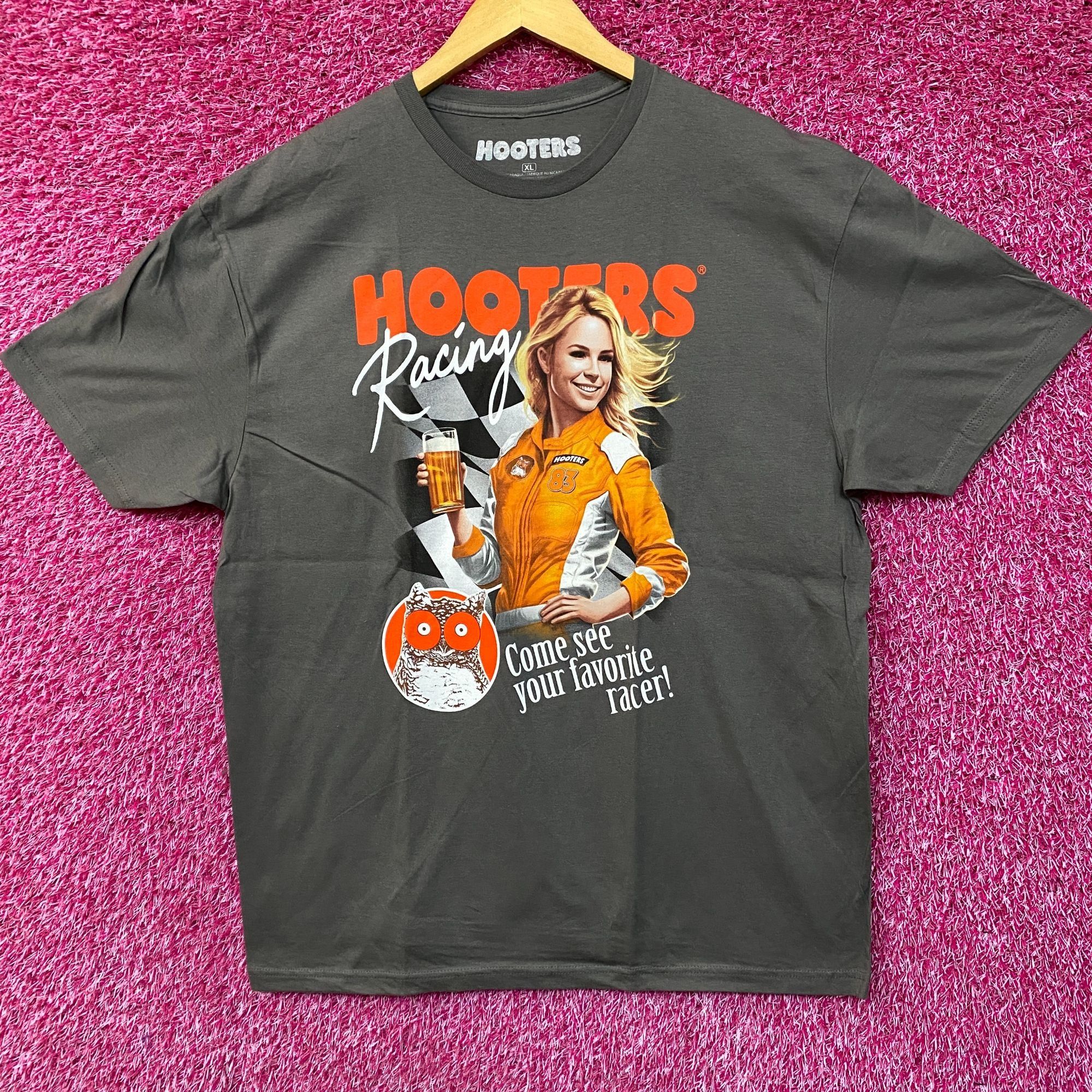 Other Hooters Racing Come See Your Favorite Racer T-Shirt XL Size US XL / EU 56 / 4 - 1 Thumbnail