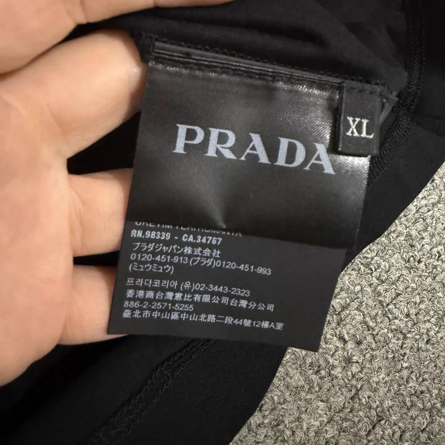 Prada Prada New Black Basic Short Sleeve Tee Unworn XL Size XL / US 12-14 / IT 48-50 - 5 Thumbnail