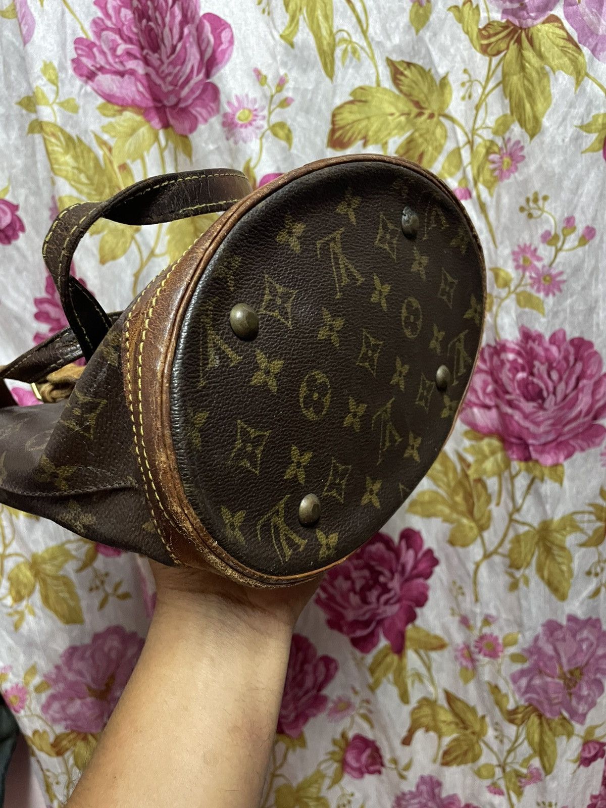 Louis Vuitton Vintage Louis Vuitton Bucket Bag Size ONE SIZE - 10 Thumbnail