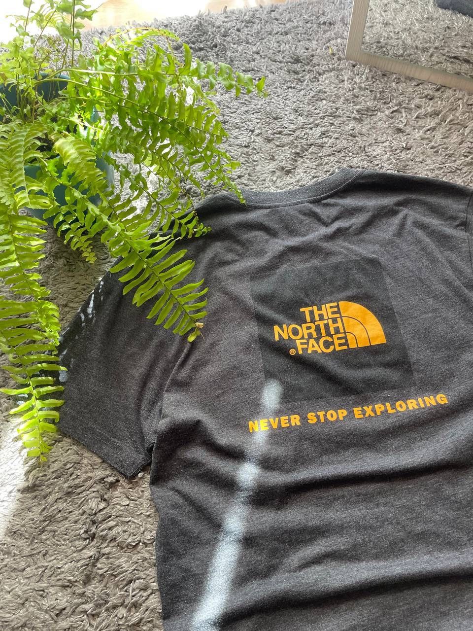 The North Face The North Face T-Shirt Streetwear Outdoor Gorpcore Big Logo Size US S / EU 44-46 / 1 - 7 Thumbnail