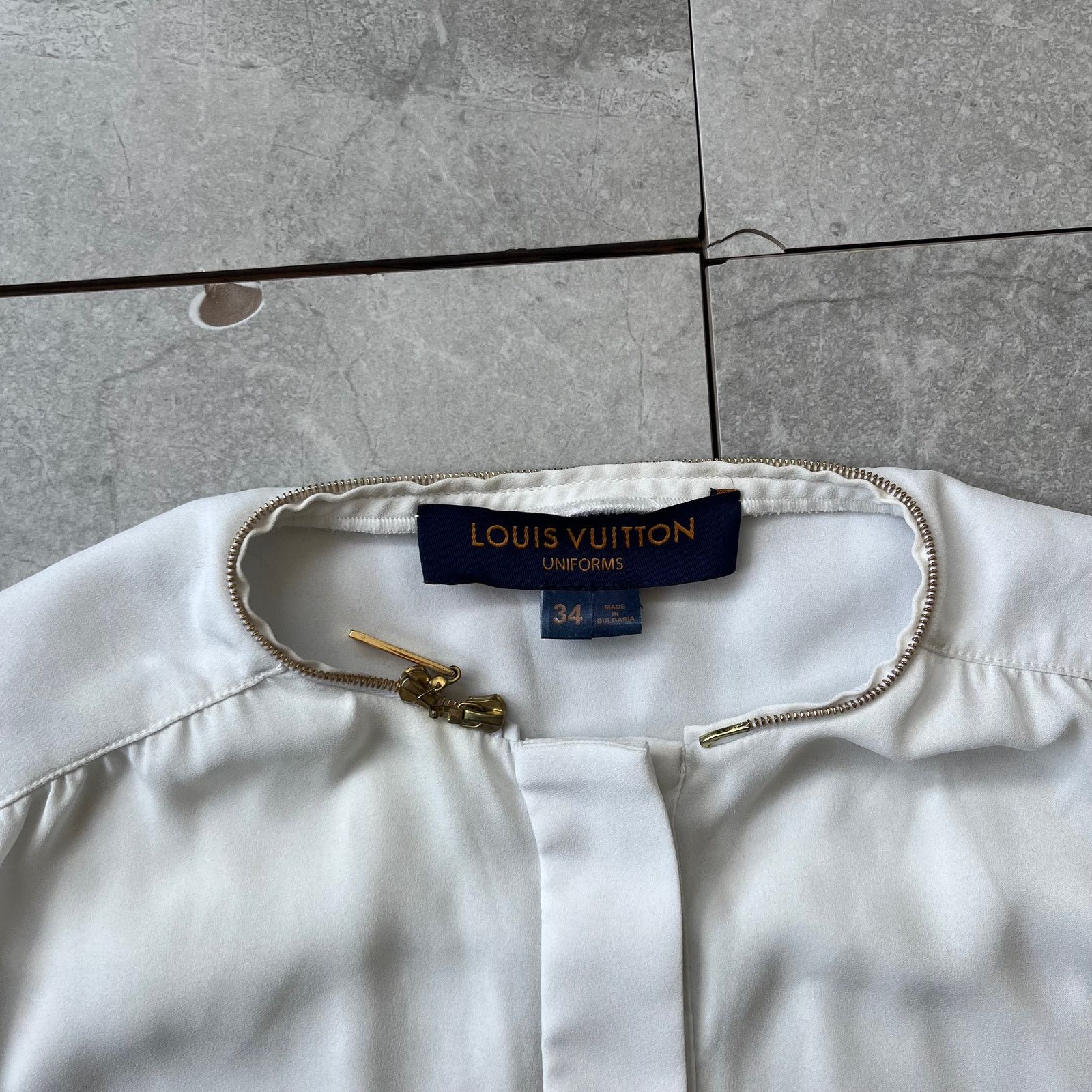 Louis Vuitton Louis Vuitton Uniforms Women’s White Blouse – Size 34 Size M / US 6-8 / IT 42-44 - 2 Thumbnail