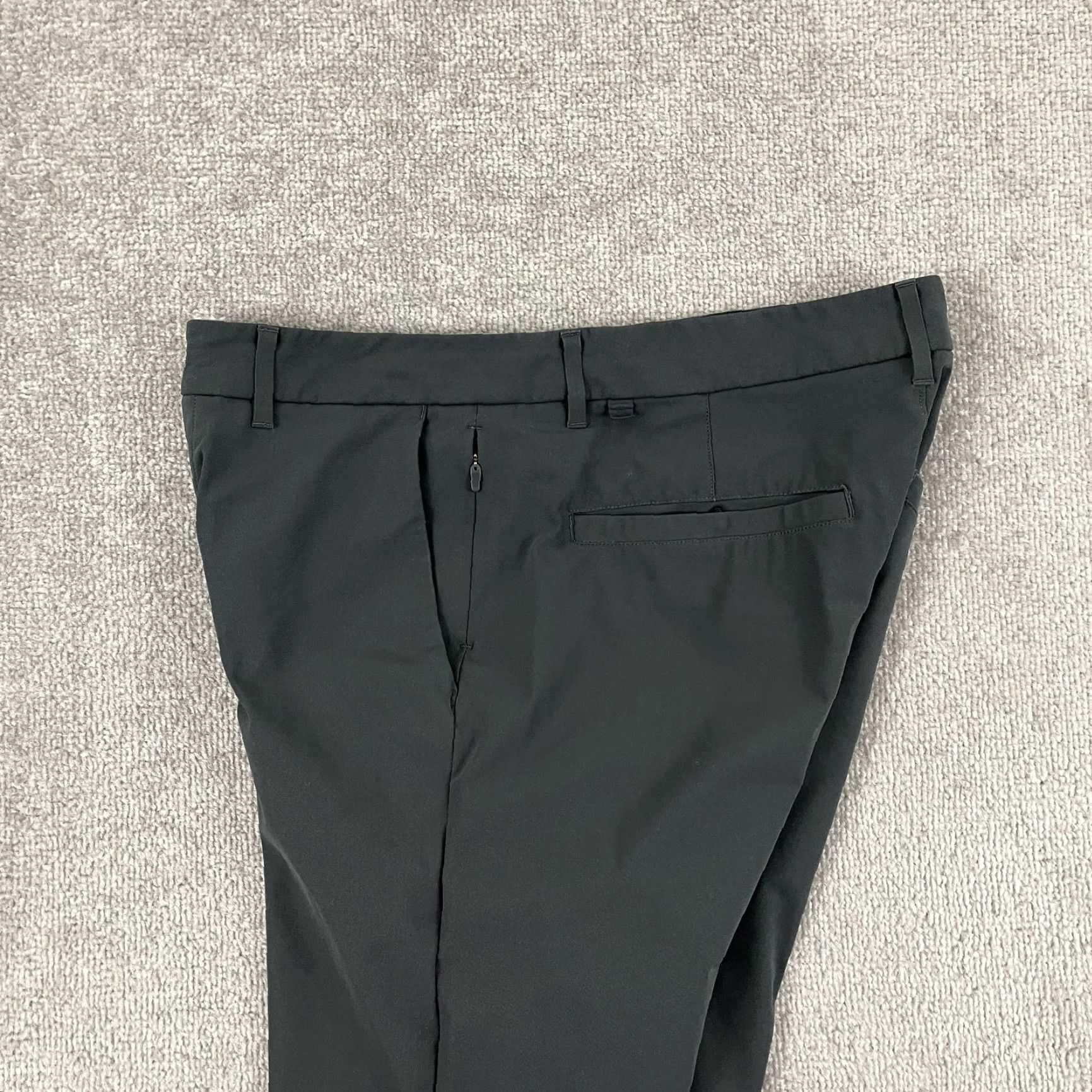 Lululemon Lululemon Pants Commission Mens 32 x 30 Slim Fit Gray Performance Golf Travel Size US 32 / EU 48 - 2 Thumbnail
