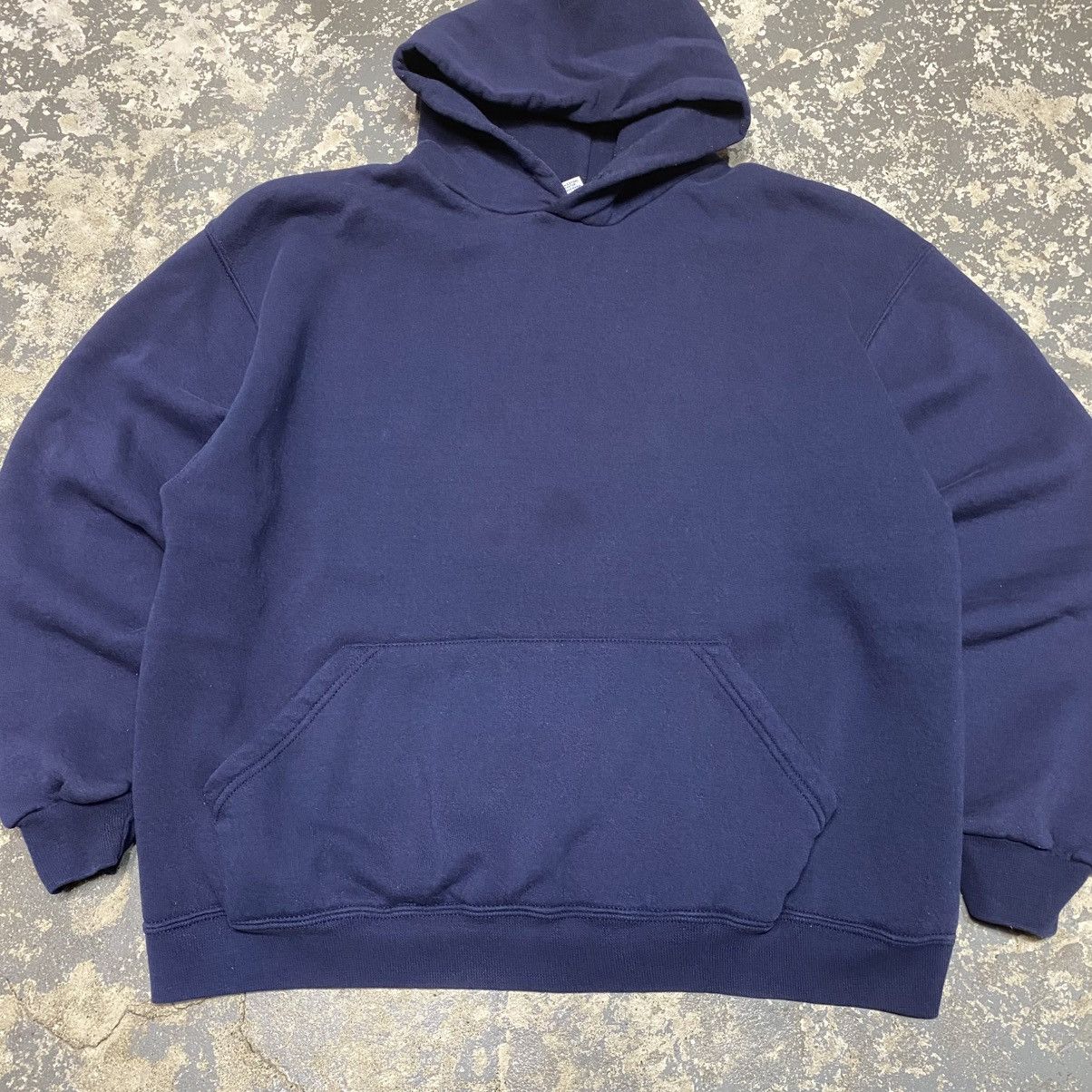Russell Athletic × Vintage Vintage Russell Athletic Navy Boxy Hoodie Sweatshirt Size US L / EU 52-54 / 3 - 12 Thumbnail