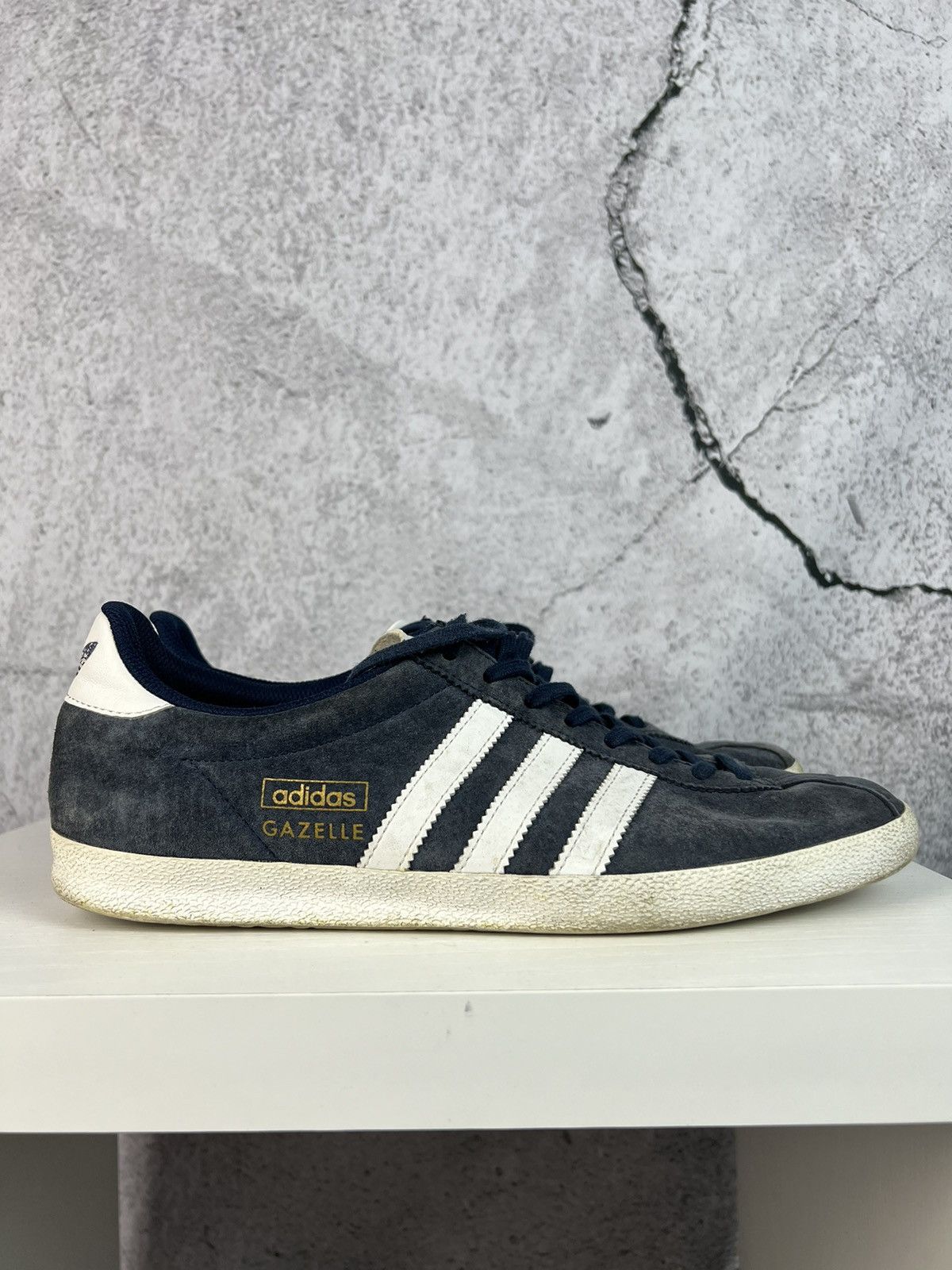 Adidas Adidas Gazelle Series Low Sneakers Gats Casual Size US 9.5 / EU 42-43 - 2 Thumbnail