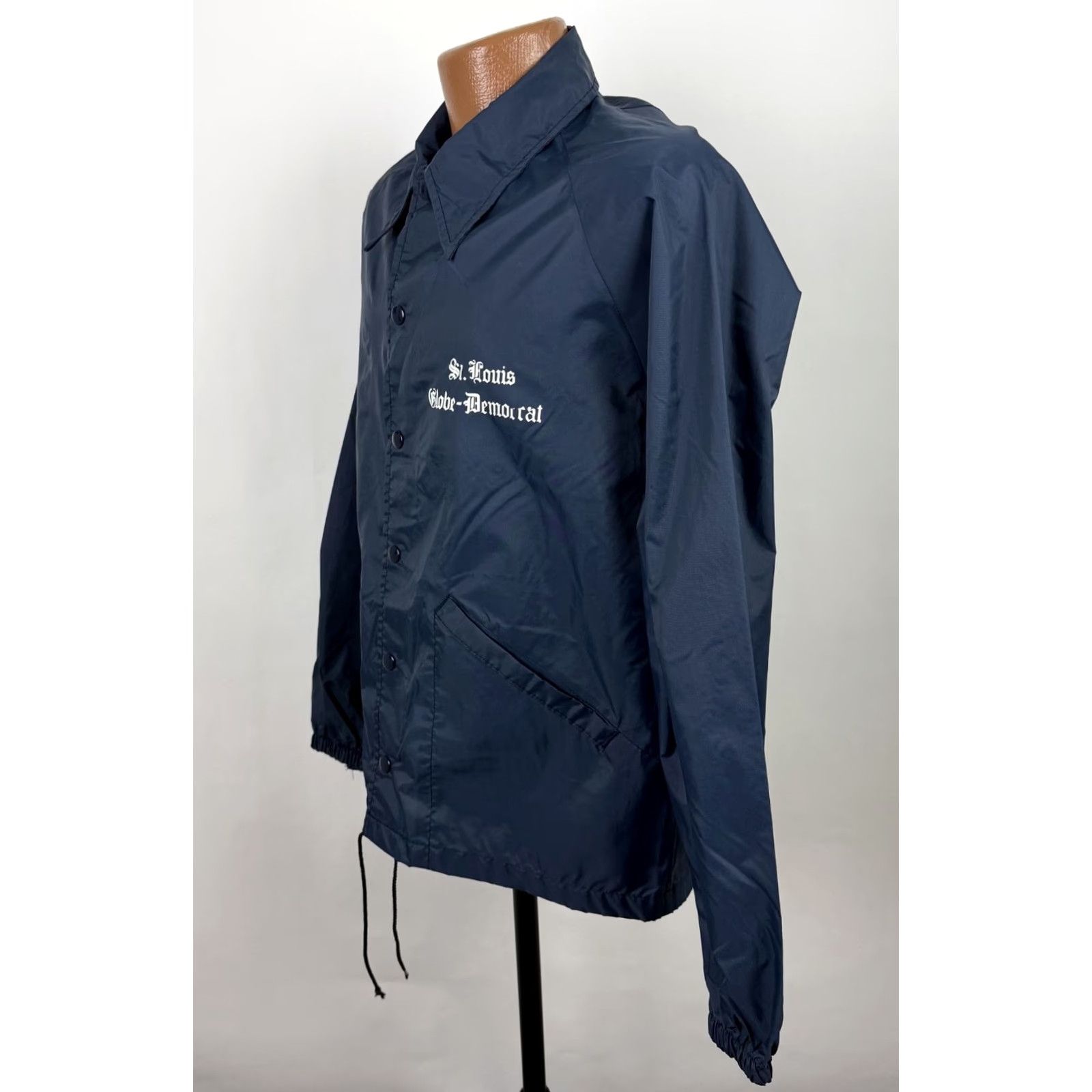 Velva Sheen VINTAGE Velva Sheen Jacket Mens Medium 70s Coach's St Louis Newspaper Windbreaker Nylon Blue Size US M / EU 48-50 / 2 - 6 Thumbnail