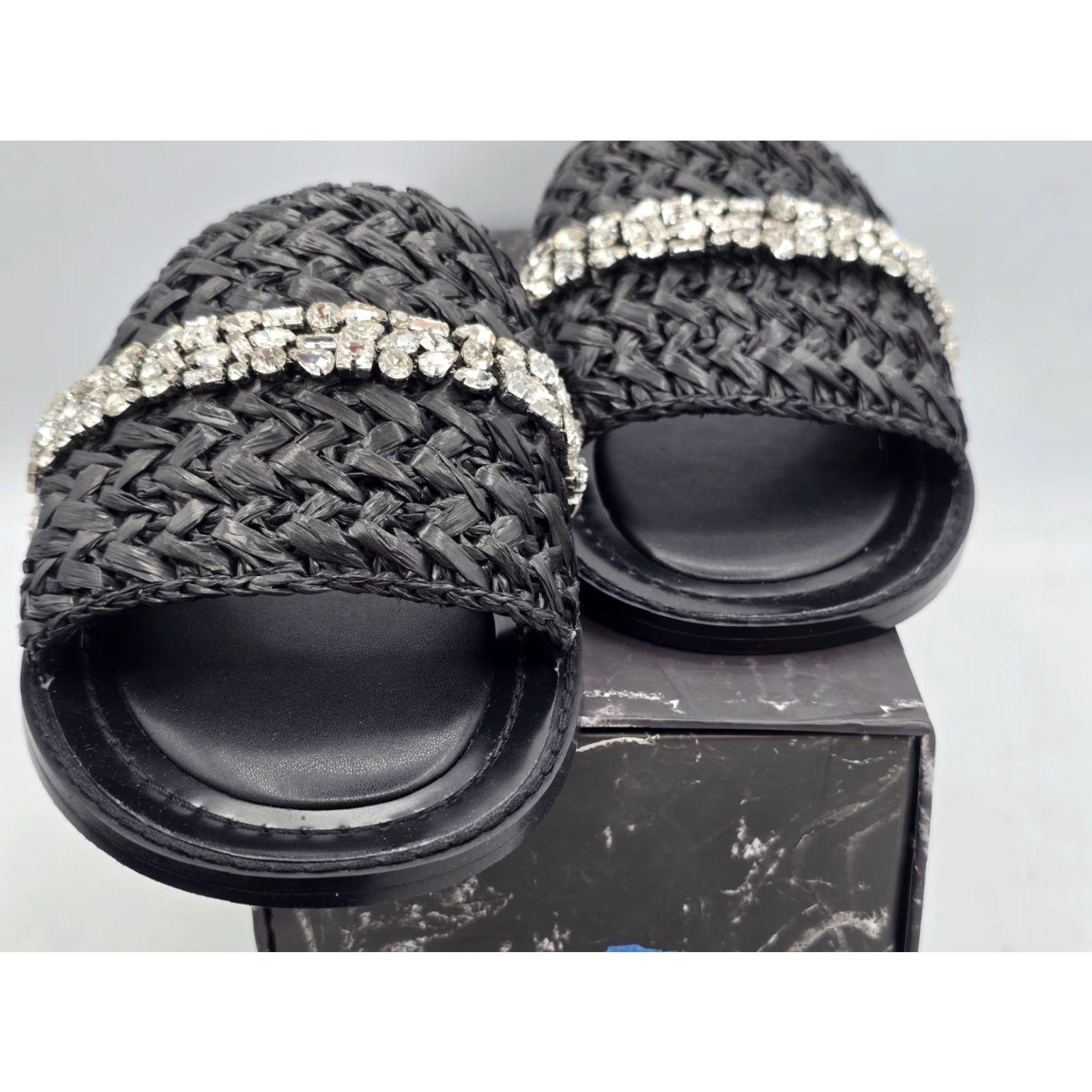 Steve Madden Steve Madden Jessica Rich x Steve Madden Womens Starlight Sandals Black Raffia 8.5 NWT Sandal Casual Flat Open Toe Womens Black Raffia 8.5 NWT Size US 9 / IT 39 - 4 Thumbnail