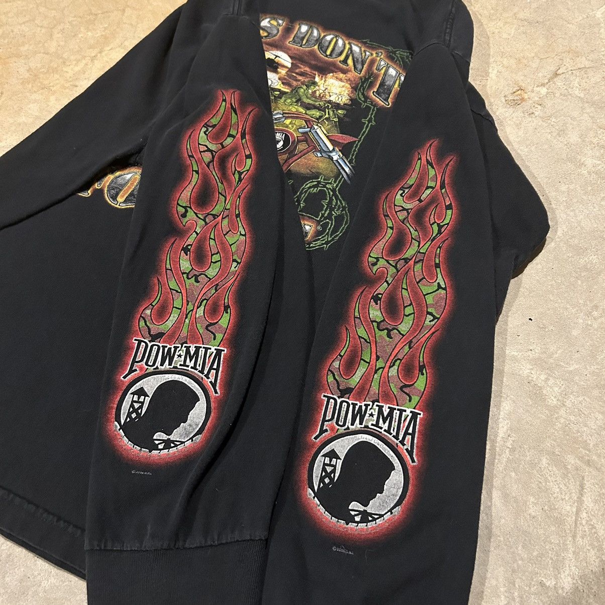 Harley Davidson × Vintage Crazy Vintage Y2K POW MIA Flame Sleeve Biker Tee Size US XL / EU 56 / 4 - 4 Thumbnail