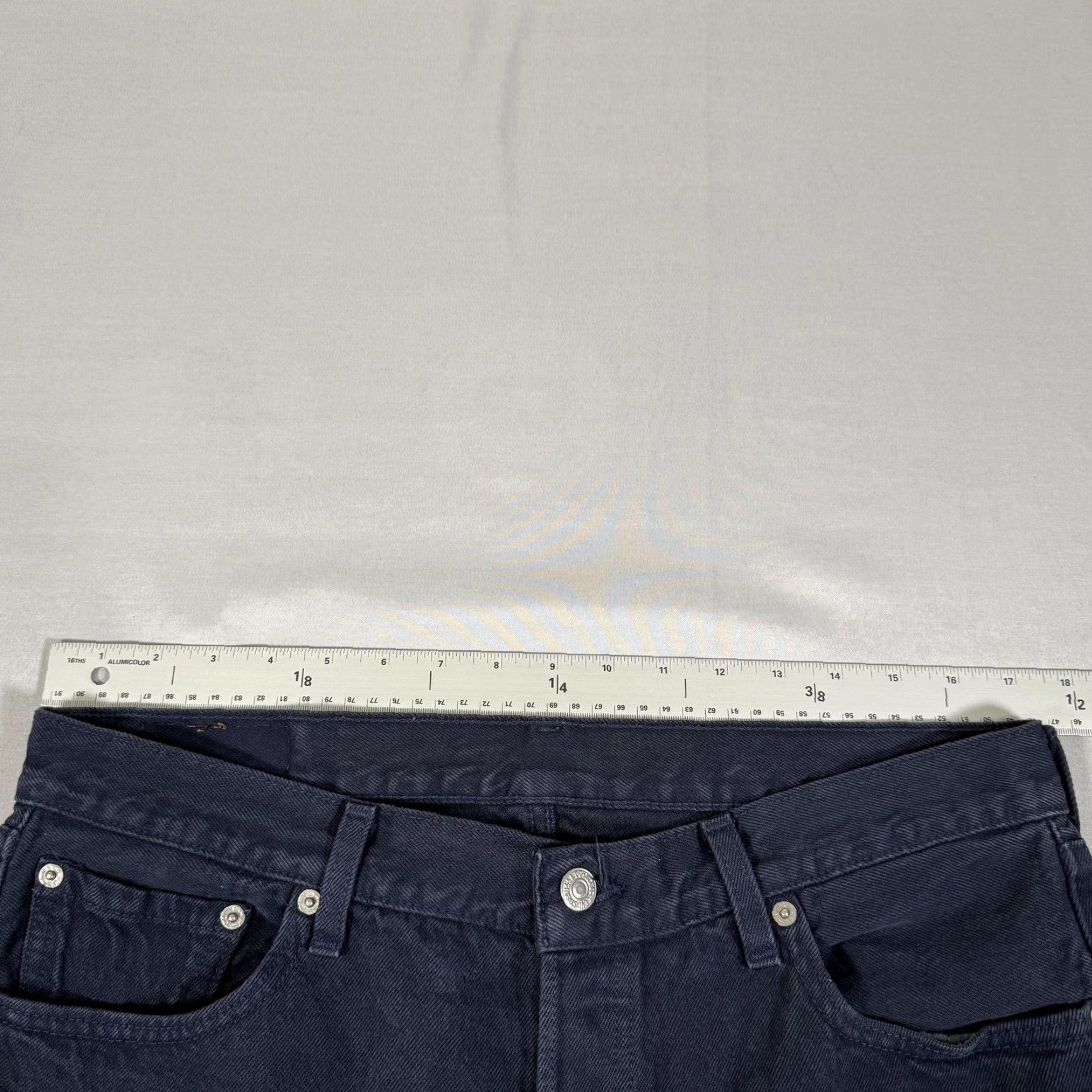 Levi's VINTAGE Levi's 501 Jeans Mens 36x30 Navy Blue Denim Straight Fit 90s USA 5-Pocket Button Fly Size US 36 / EU 52 - 7 Thumbnail