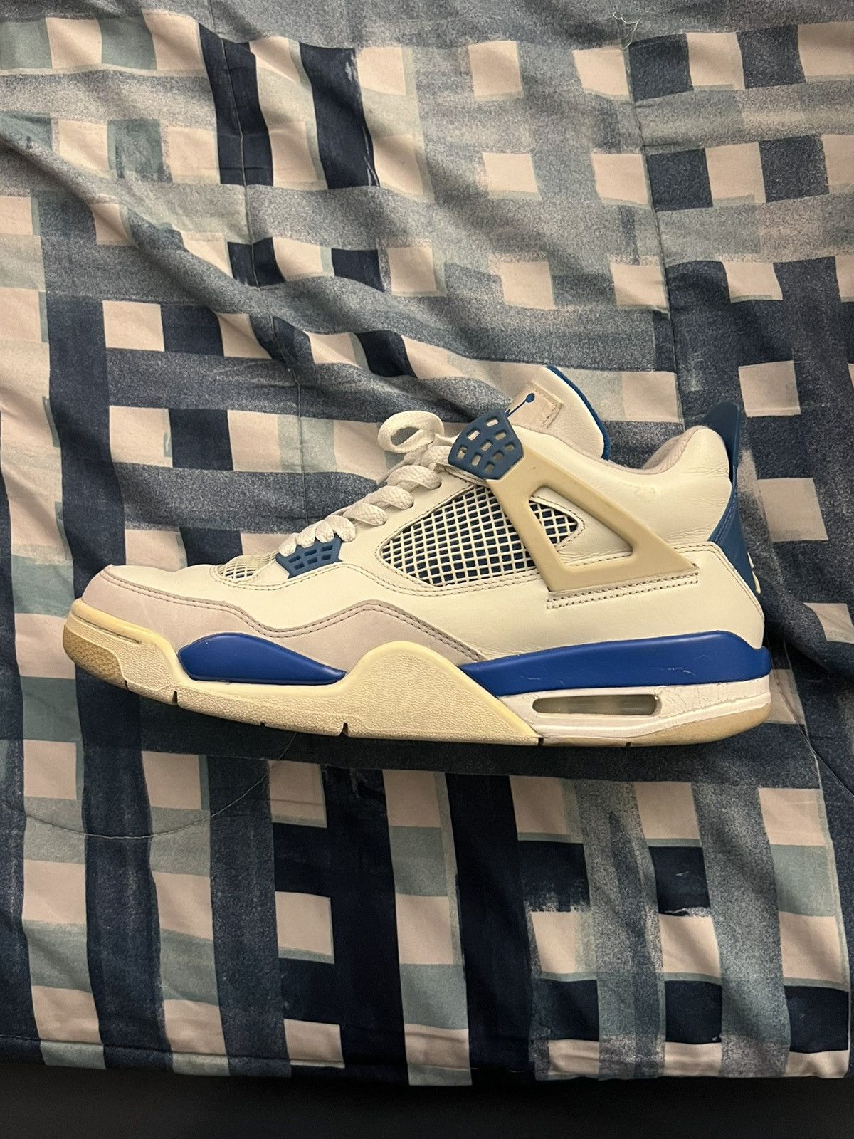 Jordan Brand Jordan 4 military blue 2006 Size US 10 / EU 43 - 2 Thumbnail
