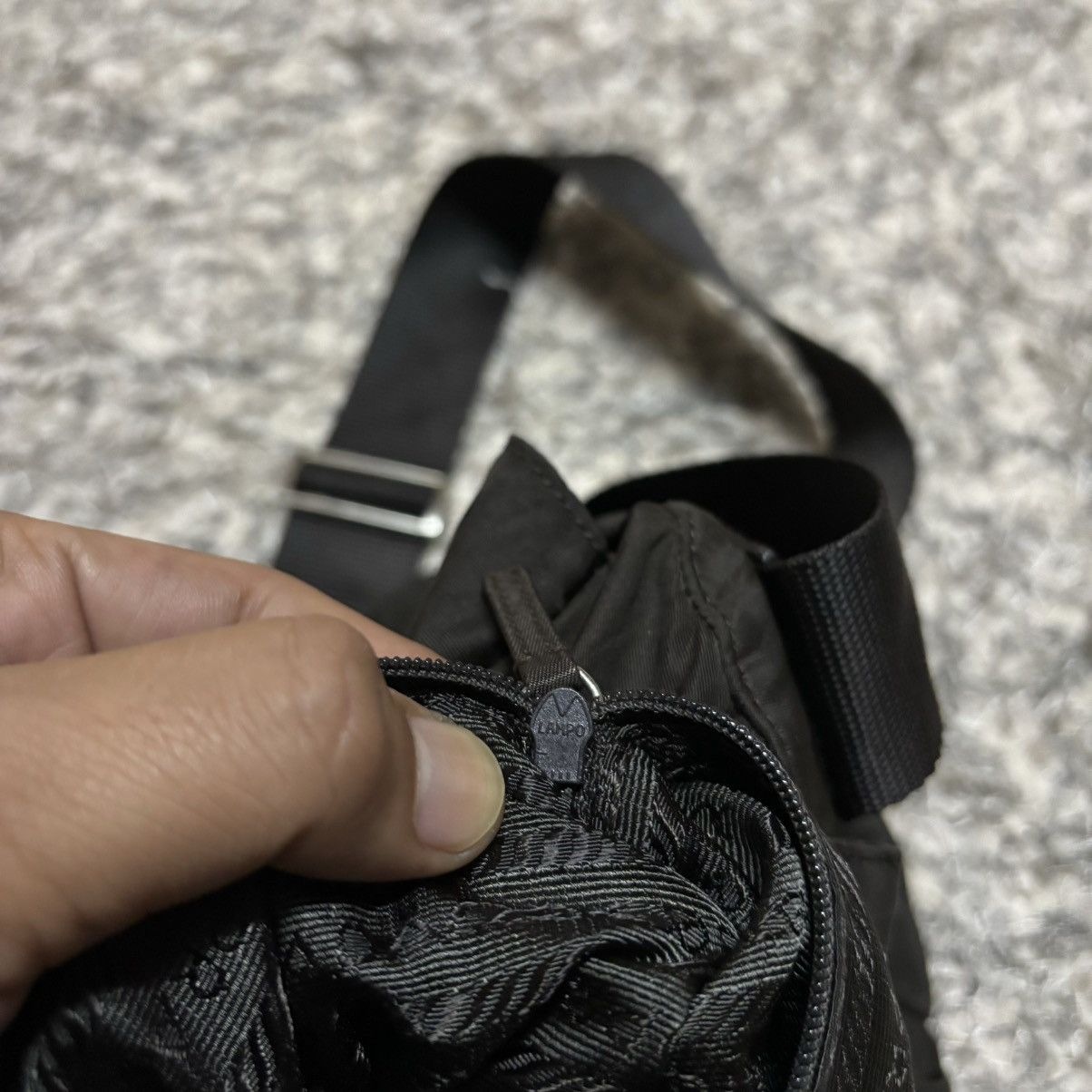 Prada Vtg Prada Vela Nylon Messenger Bag Black Buckle Crossbody Size ONE SIZE - 21 Thumbnail