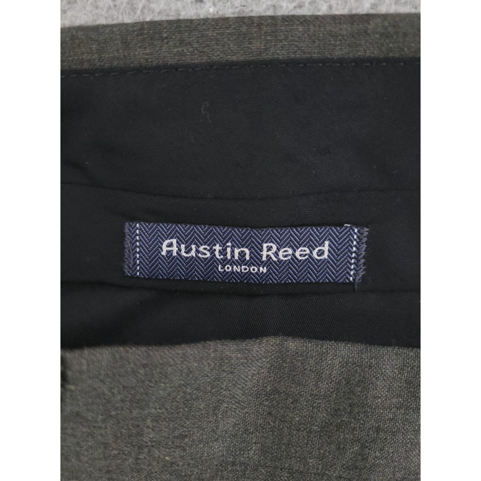 Austin Reed Austin Reed Pants Mens 36x28 Green Wool Made in USA Pleated Cuffed Dress Pants USA Mens 36 Green Wool Size US 36 / EU 52 - 4 Thumbnail
