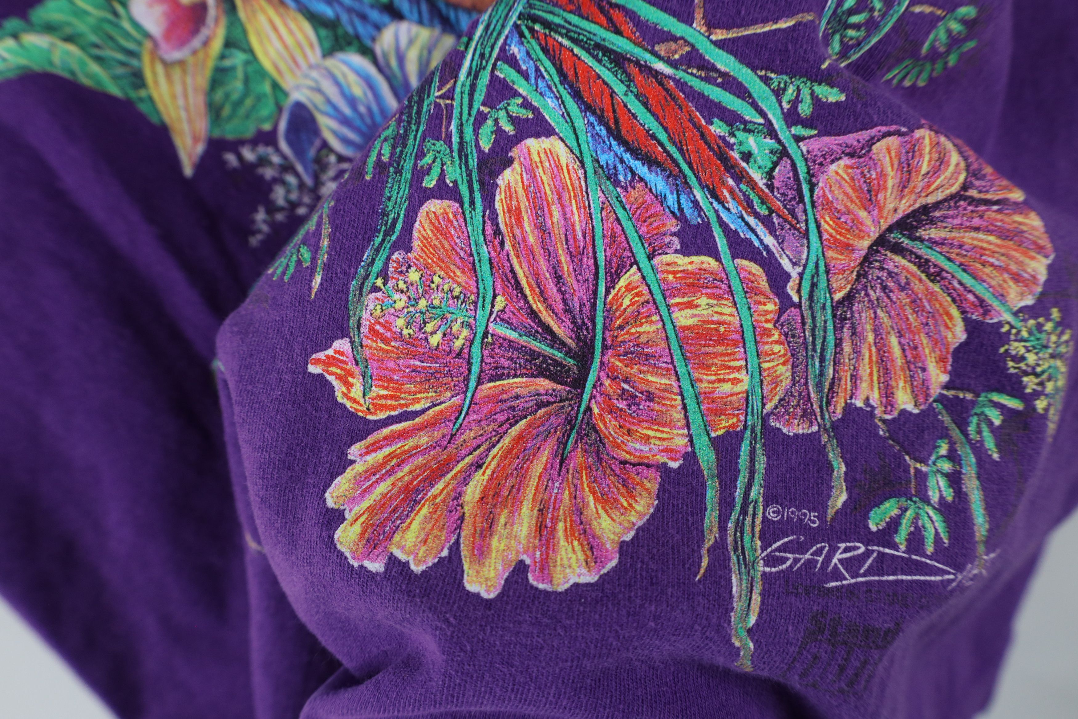 Vintage Vintage 90s Streetwear Parrot Bird Flower T-Shirt Purple USA Size L / US 10 / IT 46 - 6 Thumbnail