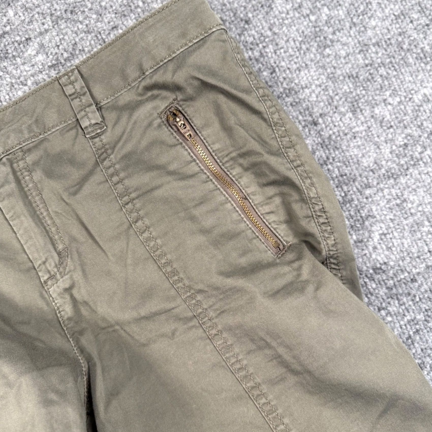 Vintage LC Lauren Conrad Olive Green Utility Pants Women Regular 8 Cotton Twill Cargo Straight Pockets Cuffed Snap Tab Fall Safari Military Size 30" / US 8 / IT 44 - 6 Thumbnail