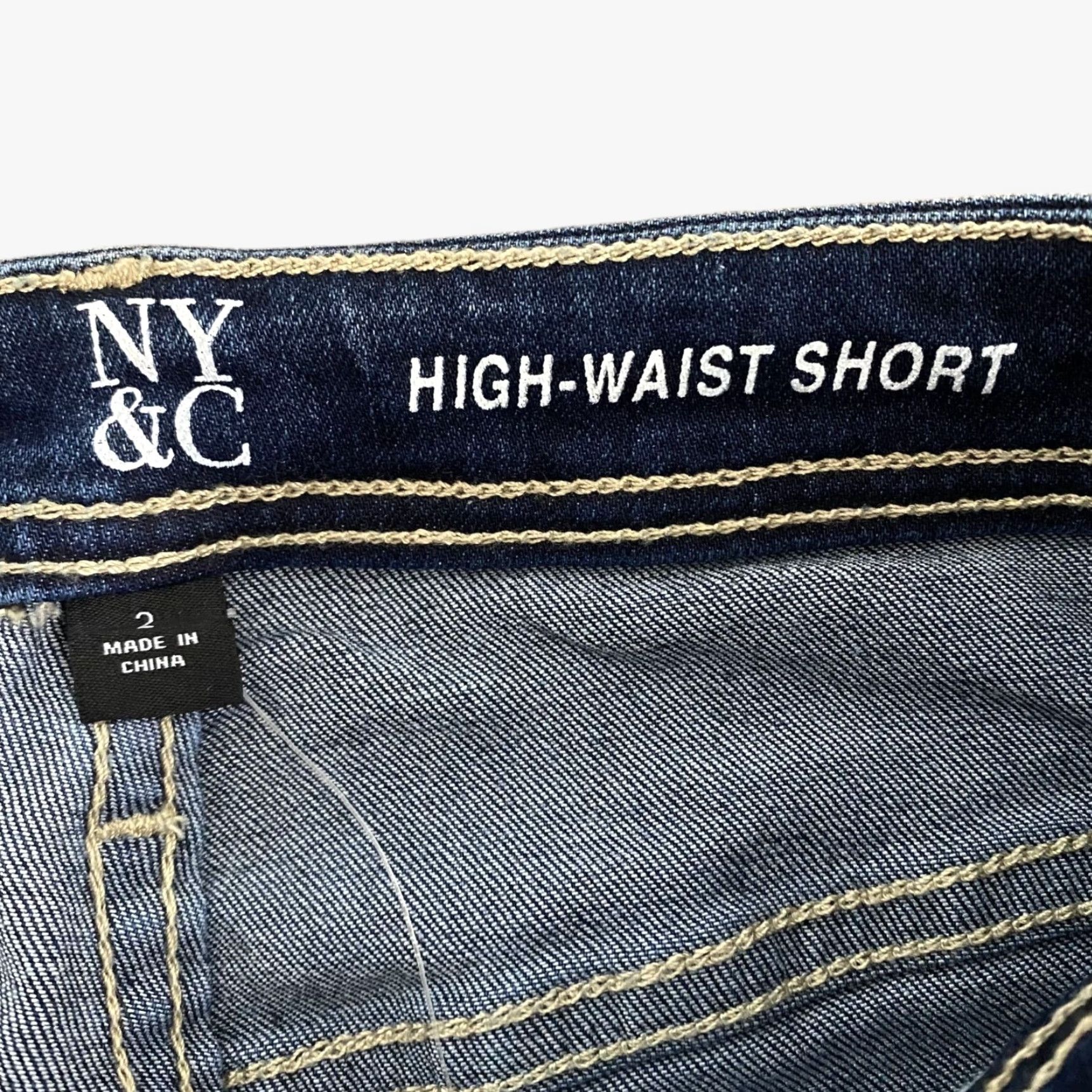 Vintage VINTAGE New York & Co. Lexi Women's Denim Shorts High-Waisted 2 Blue Rhinestone Cut-Off 5-Inch Pockets Size 26" / US 2 / IT 38 - 7 Thumbnail