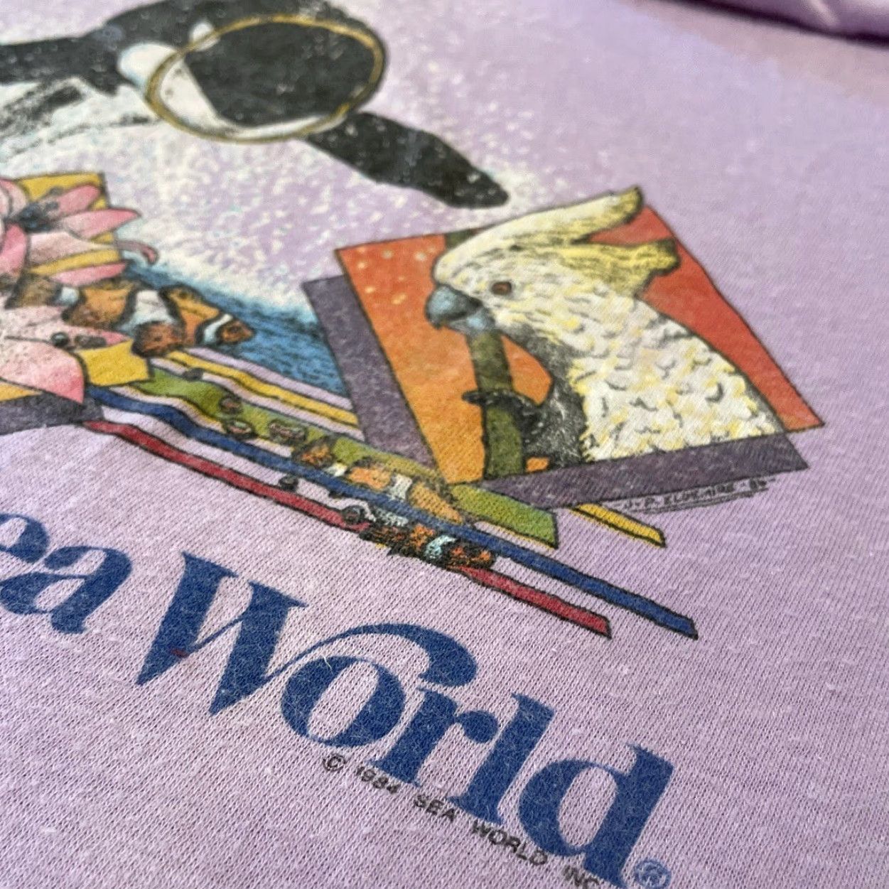 Vintage VINTAGE 80s Sea World Theme Park Shamu 1984 Shirt Mens Size M Purple Size US M / EU 48-50 / 2 - 2 Thumbnail