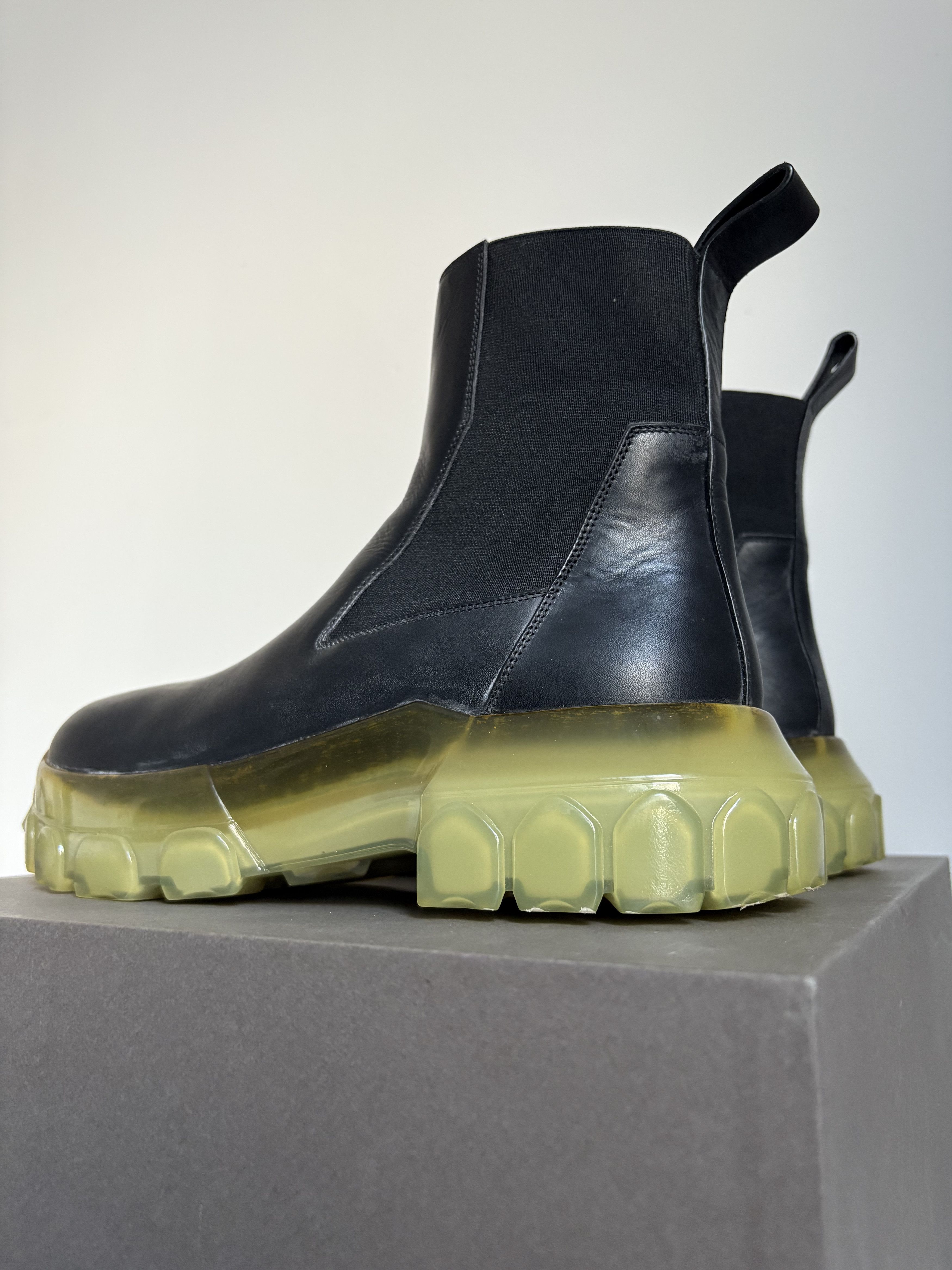 Rick Owens Rick Owens LARRY FW19 Tractor Beetle Black/Clear sole Size US 9.5 / EU 42-43 - 14 Thumbnail