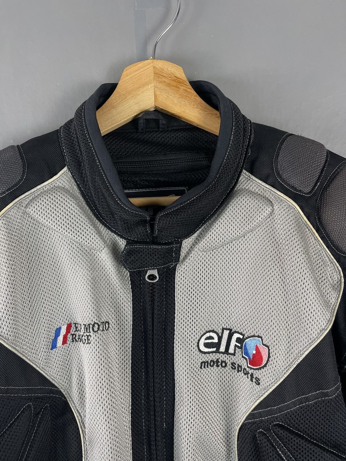 Sports Specialties VINTAGE ELF LUBRICANTS MOTOR SPORT RACING PADED JACKET Size US M / EU 48-50 / 2 - 4 Thumbnail