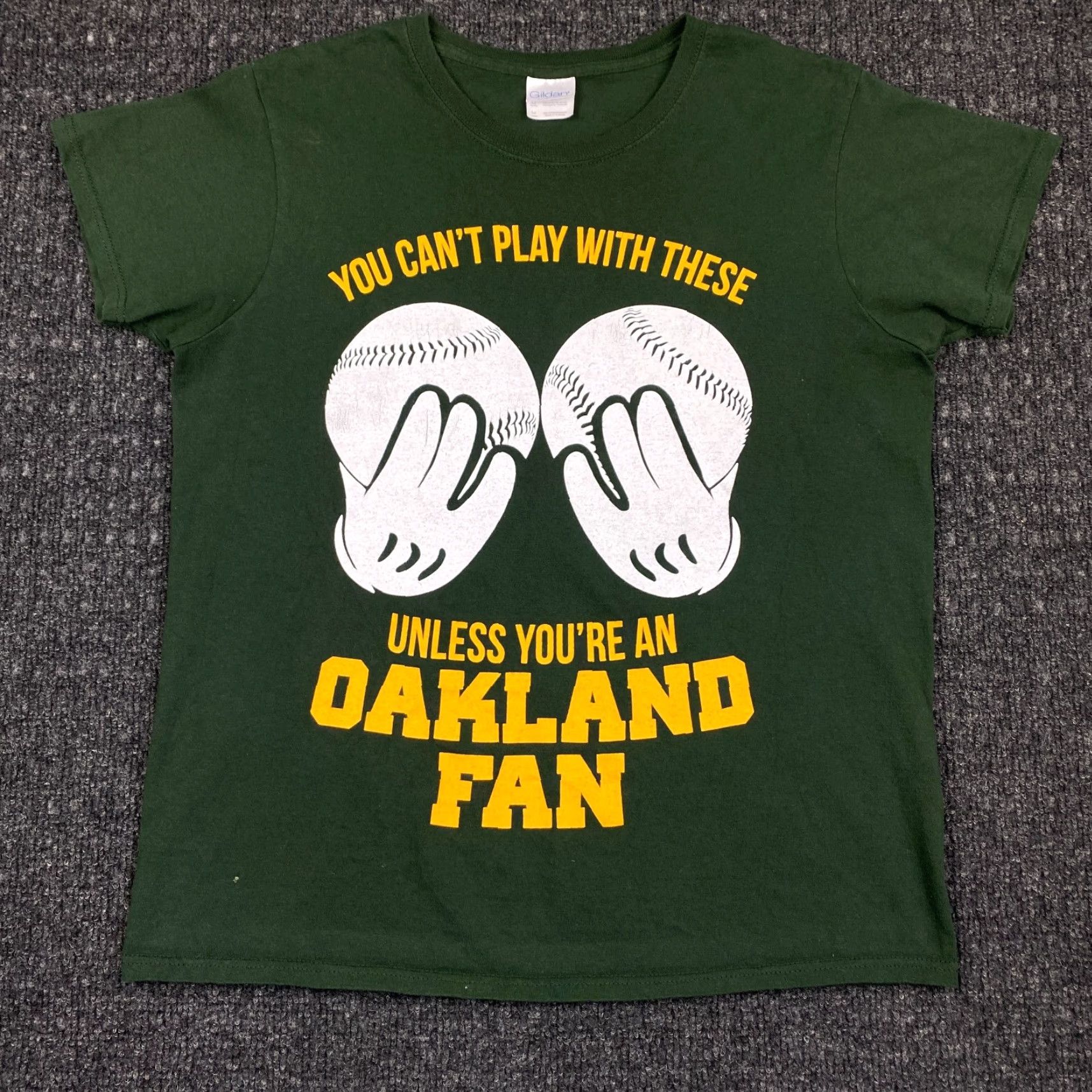 Gildan Womens Oakland A’s Athletics You Can’t Play with These Fan T Shirt Funny M Green Nike? Size M / US 6-8 / IT 42-44 - 2 Thumbnail