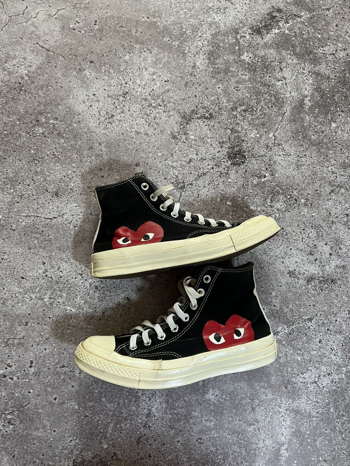 Comme des Garcons Comme Des Garçons Converse High Top Black Heart Used Size US 9 / IT 39 - 1 Thumbnail