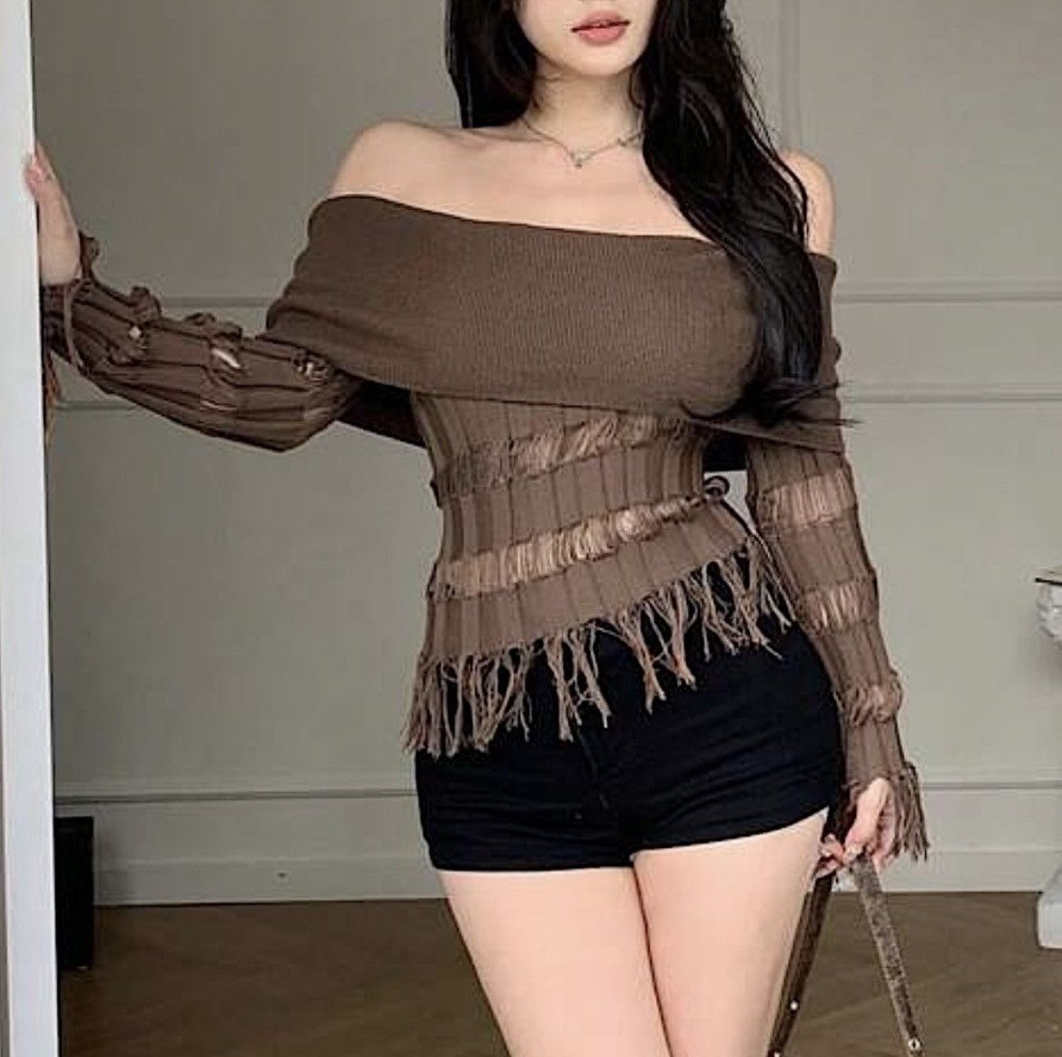 Designer × Other NWT, Lavishly Paris Women’s Gorgeous Off Shoulder Sweater Size M / US 6-8 / IT 42-44 - 13 Thumbnail