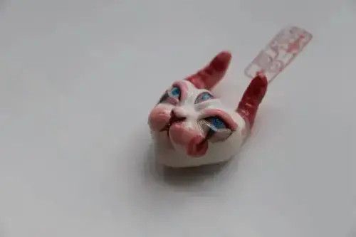 Hypebeast Handmade Three-eyed croissant cat pendant Size ONE SIZE - 3 Thumbnail