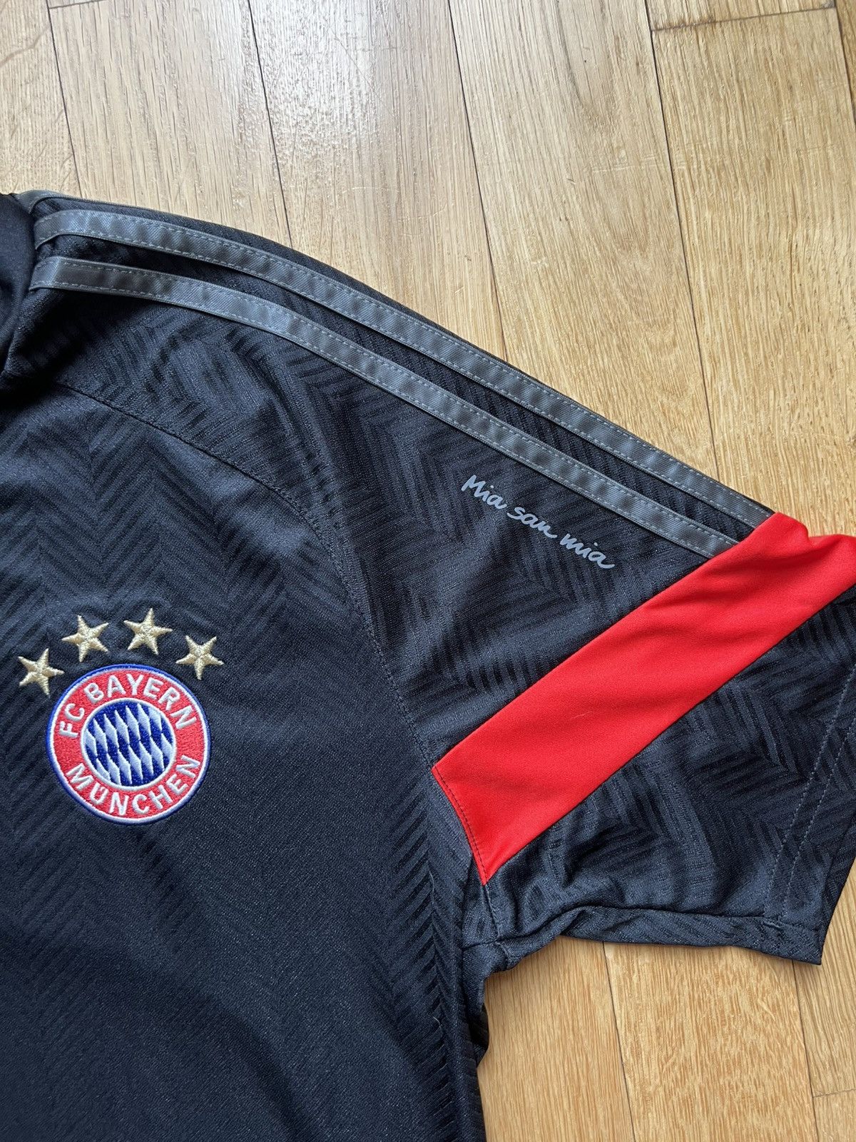 Adidas Bayern Munich 2014 2015 Champions League Adidas Shirt Size US M / EU 48-50 / 2 - 3 Thumbnail