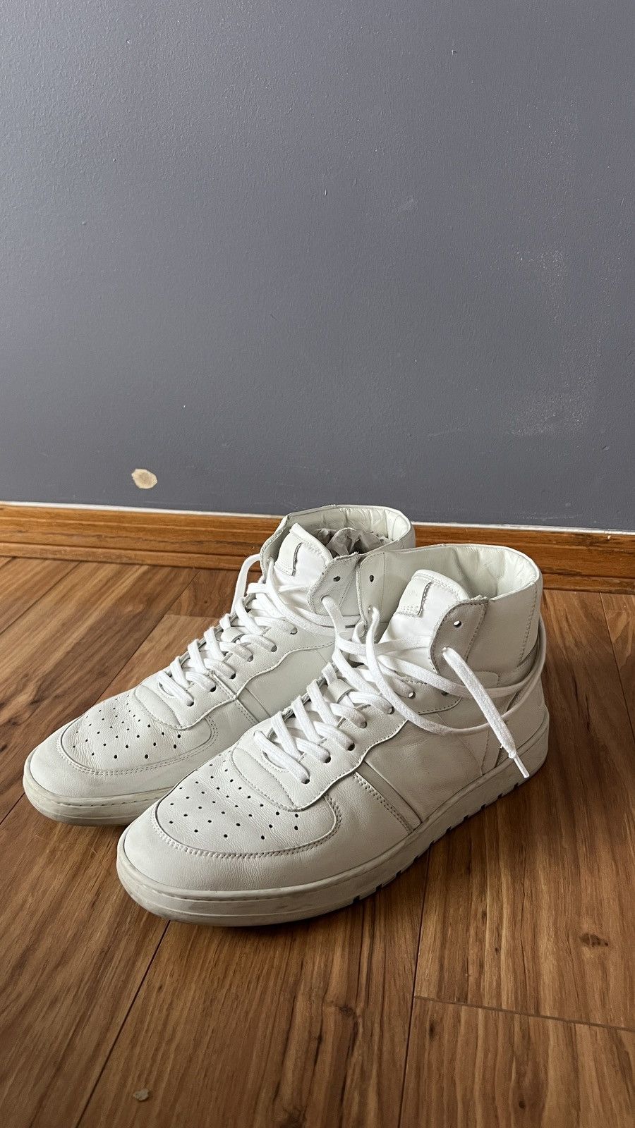 image of Collegium Pillar Destroyer Shoes in White, Men's (Size 9)