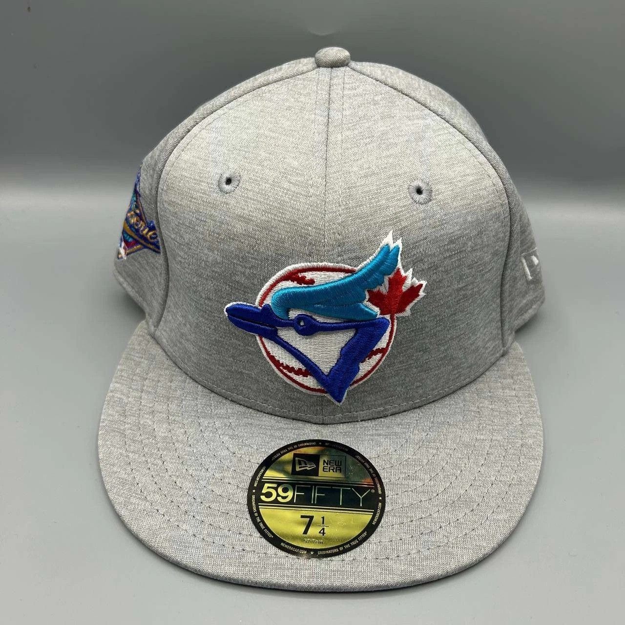 New Era Toronto Blue Jays Hat Men 7 1/4 Gray MLB Fitted Cap Size ONE SIZE - 1 Thumbnail