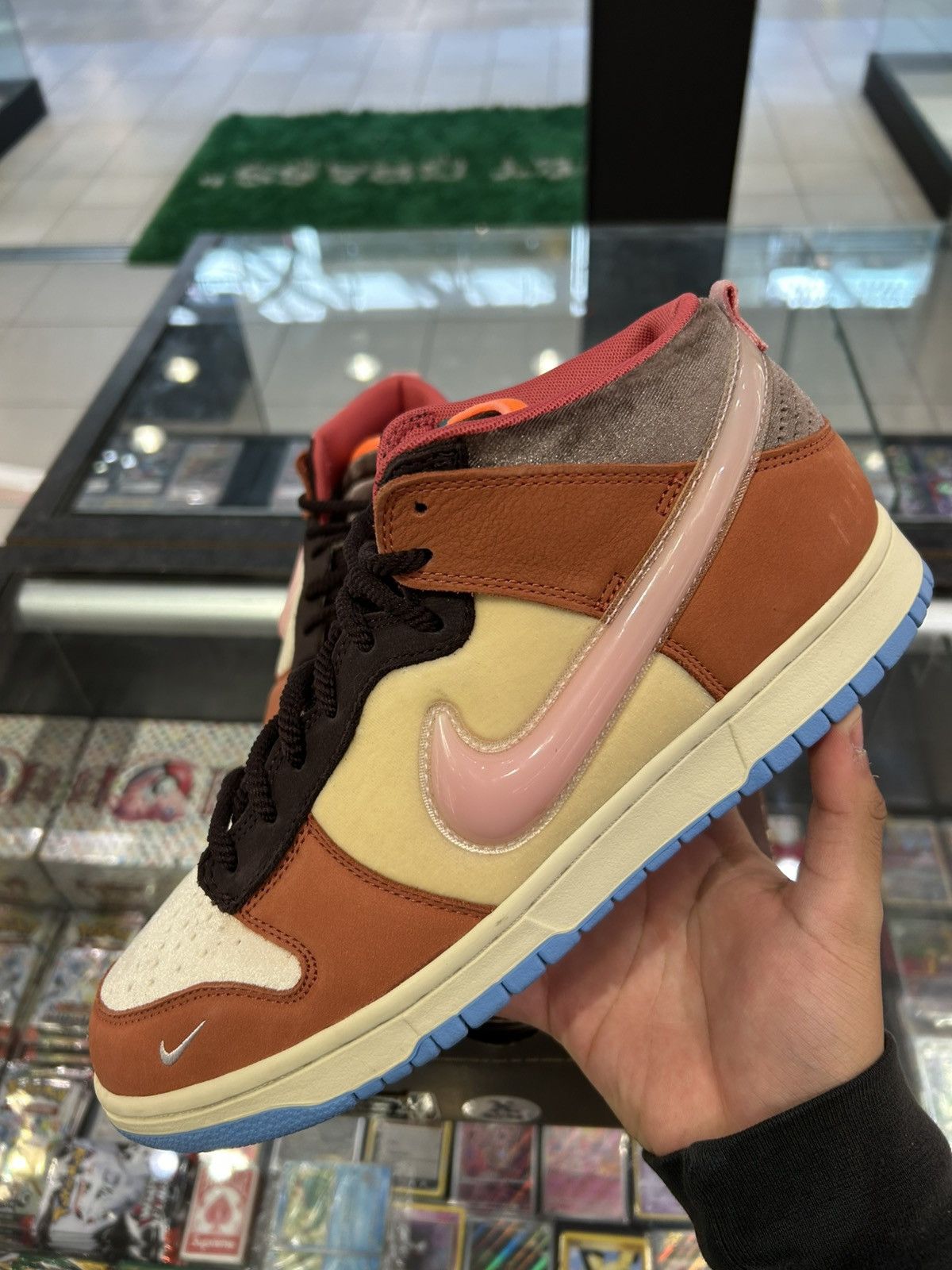 Nike Nike dunk mid social status free lunch chocolate milk Size US 10.5 / EU 43-44 - 2 Thumbnail