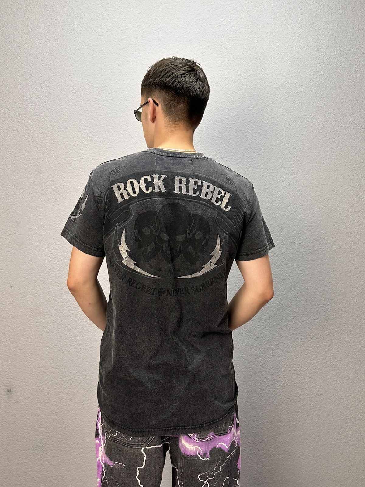 Affliction × Band Tees × Tapout Y2k affliction style rock rebel aop band tee Size US M / EU 48-50 / 2 - 3 Thumbnail