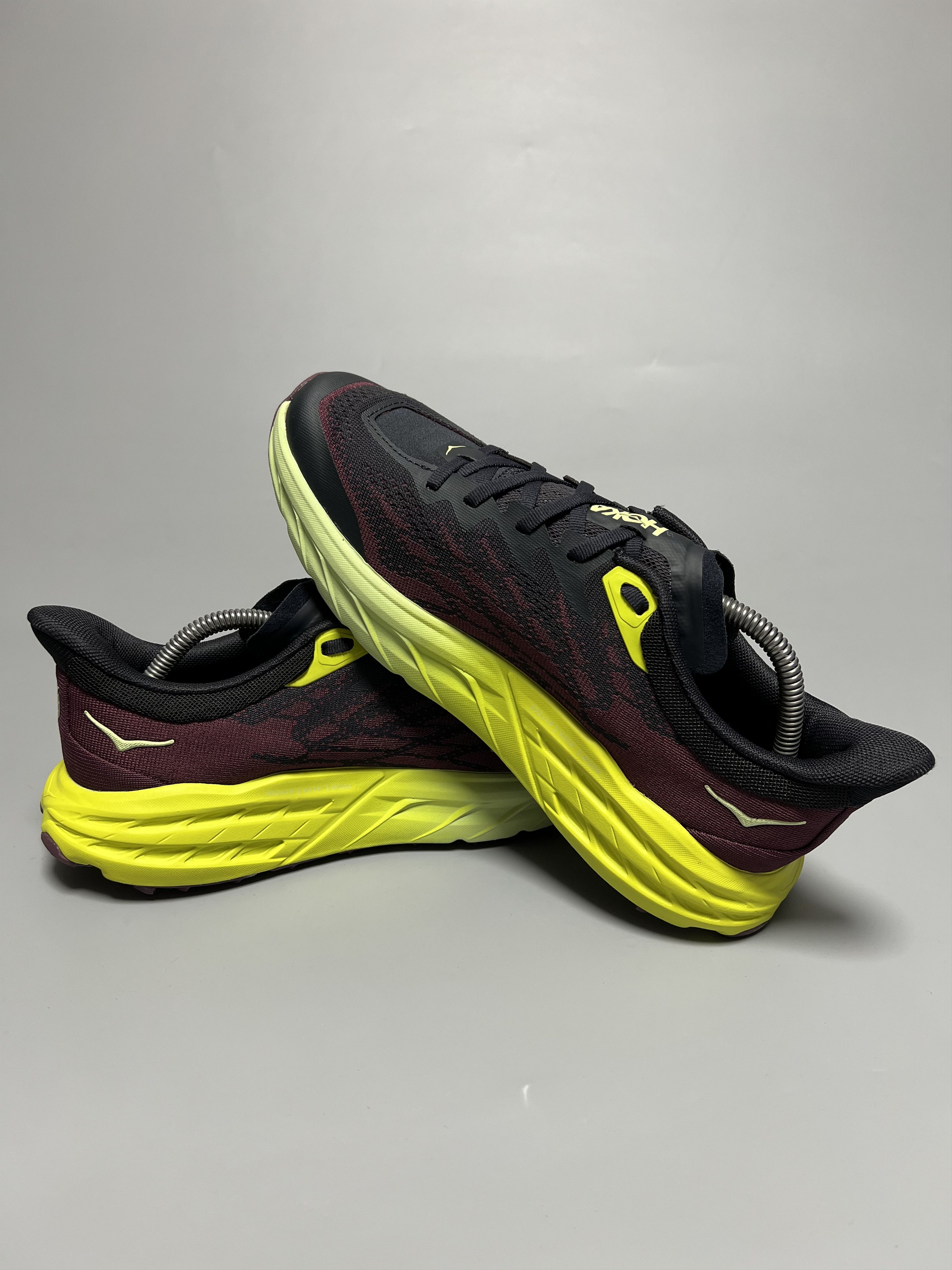 Hoka 9.5B Hoka One One Speedgoat 5 Women's Trail Running Shoes Size US 9.5 / IT 39.5 - 5 Thumbnail