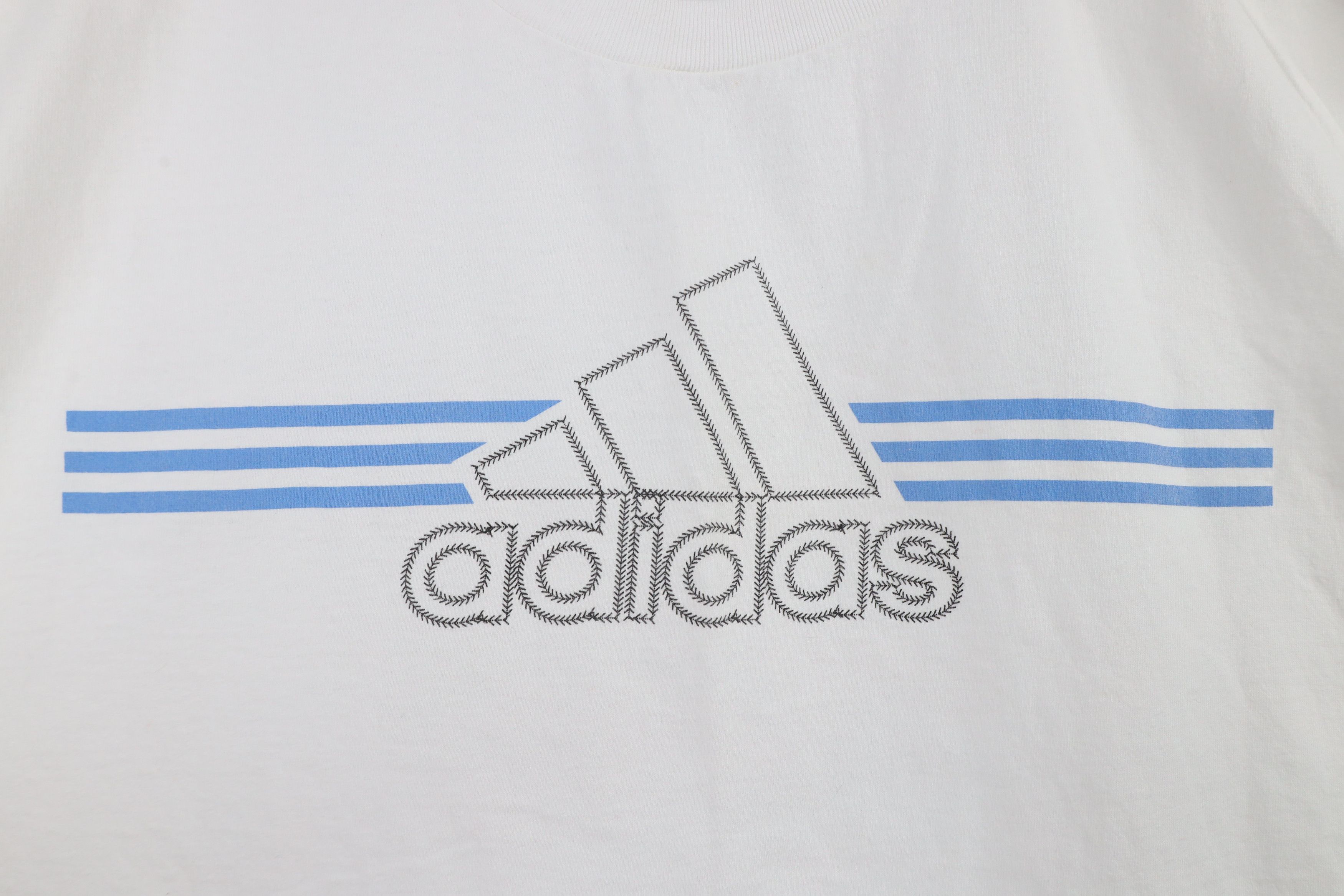 Adidas × Vintage Vintage Y2K Adidas Big Logo Sleeveless Muscle T-Shirt White Size US XL / EU 56 / 4 - 4 Thumbnail