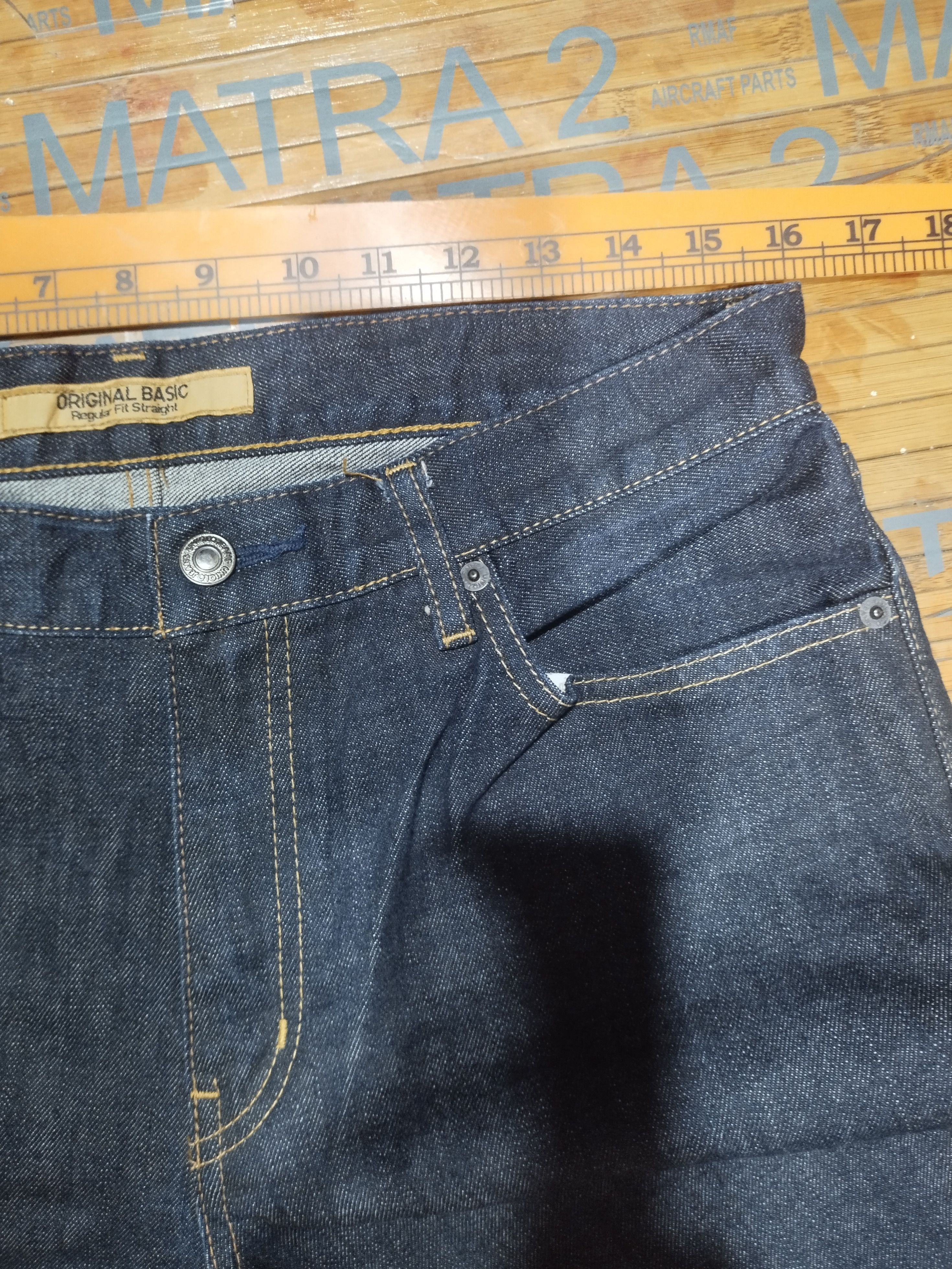 Japanese Brand × Uniqlo Jeans Uniqlo Blue Sz 32" /81cm Size US 32 / EU 48 - 7 Thumbnail