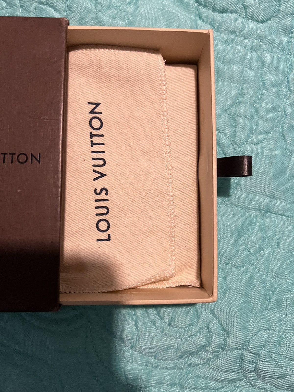 Louis Vuitton Louis Vuitton Damier Azur Key Pouch Size ONE SIZE - 3 Thumbnail