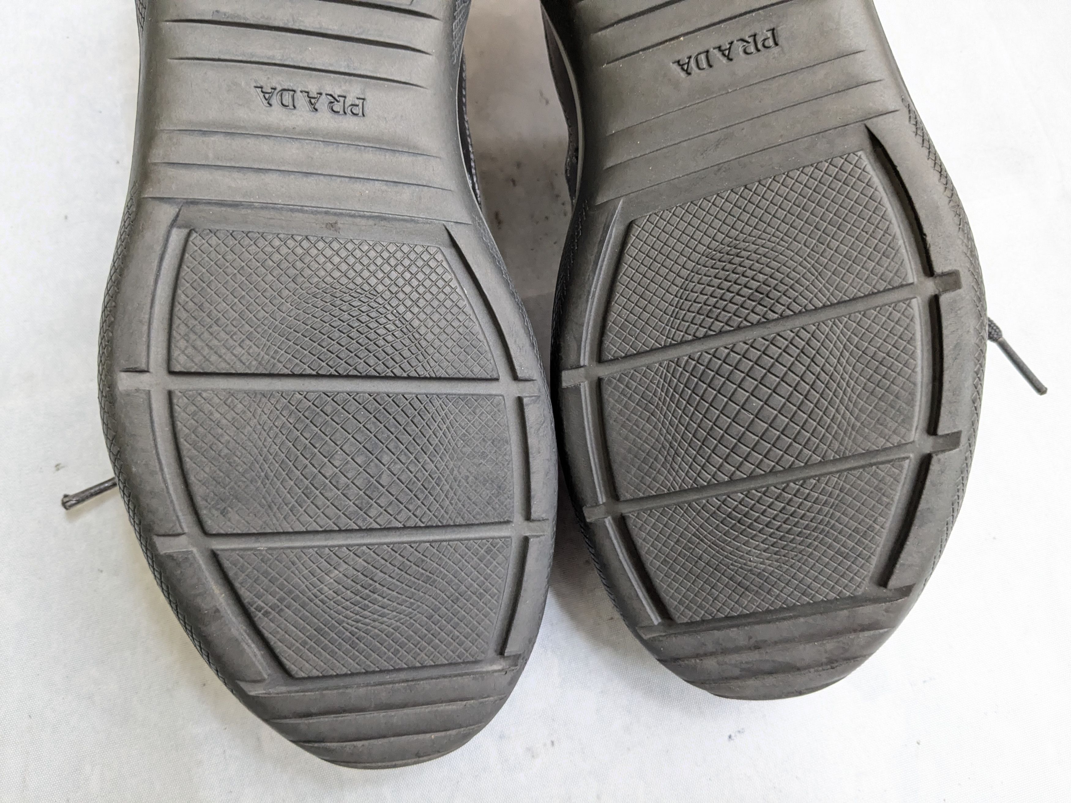Prada Prada America's Cup Sneakers Silver 7 Leather Low Tops Size US 7 / EU 40 - 18 Thumbnail