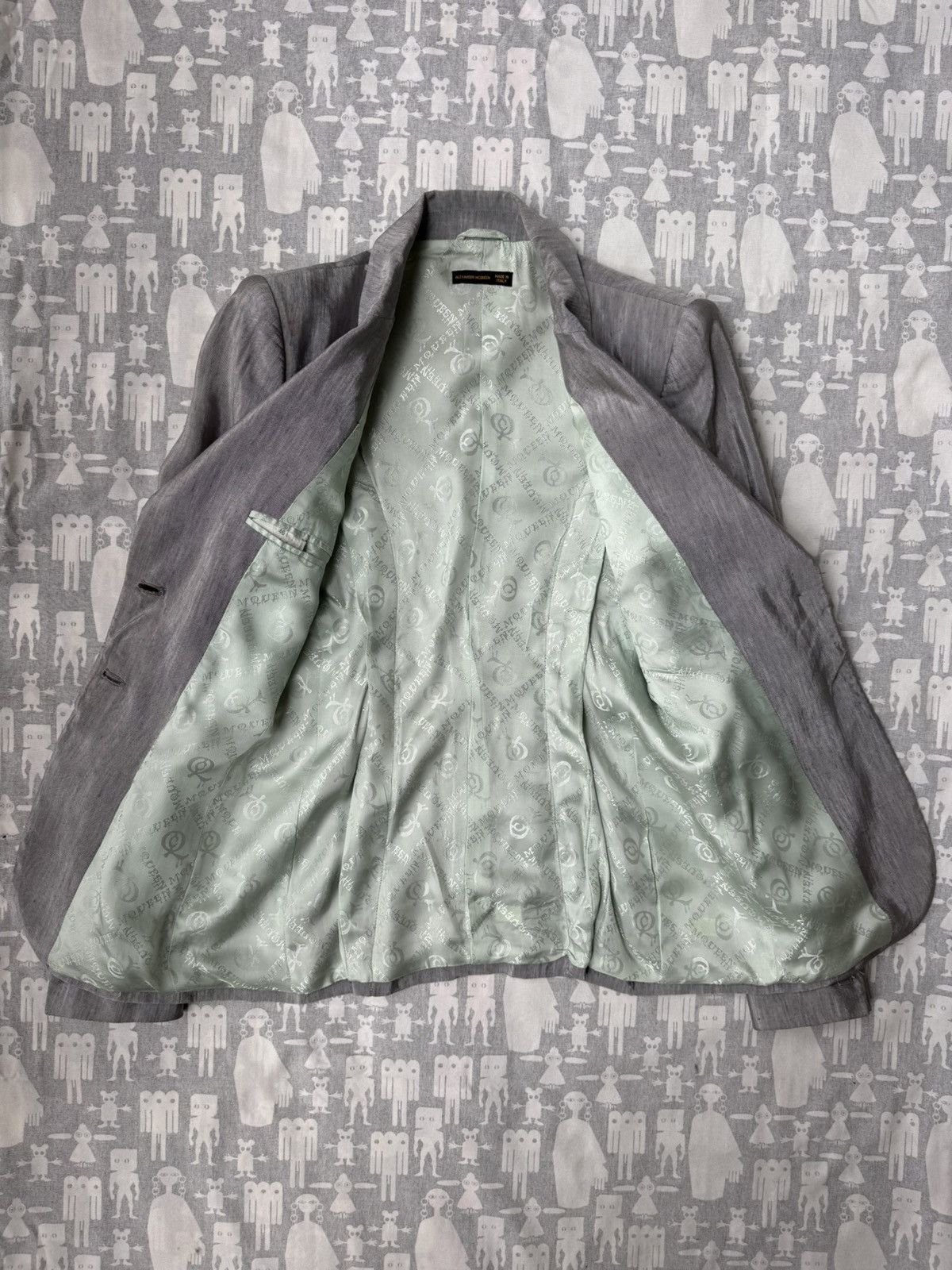 Alexander McQueen Alexander McQueen SS99 Silver Blazer & Skirt Suit Size L / US 10 / IT 46 - 6 Thumbnail