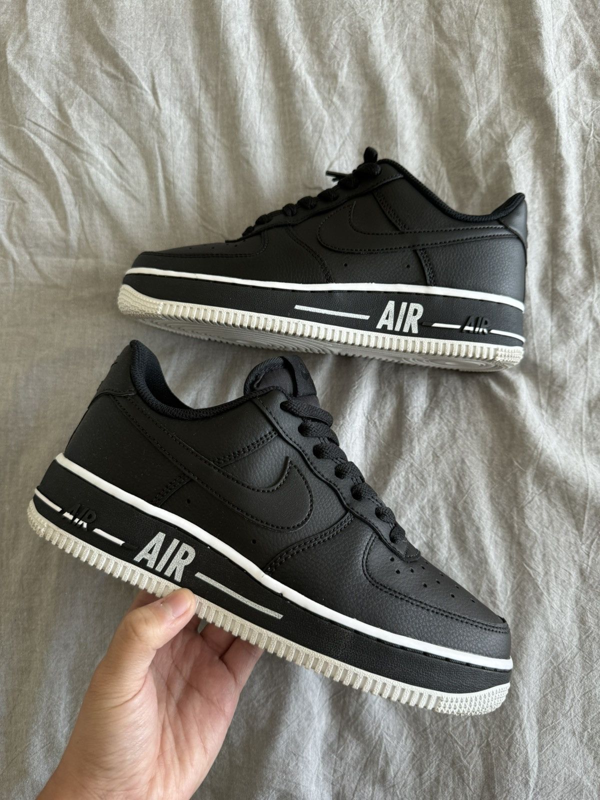 Nike Air Force 1 Bold Air Black White Size 6 Men Size US 6 / EU 39 - 1 Thumbnail