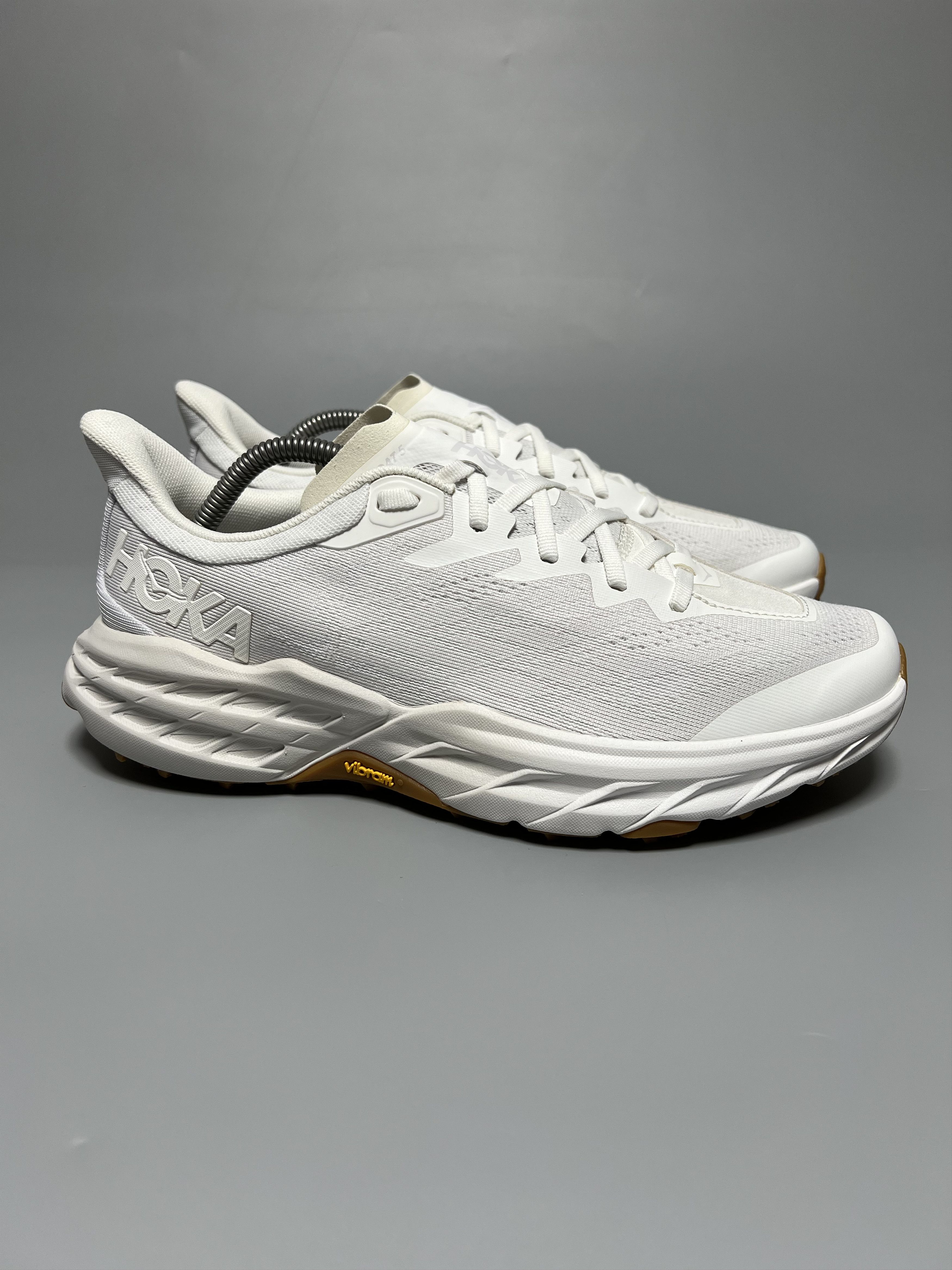 9D Sample Hoka One One Speedgoat 5 Trail Running Shoes in White, Men's